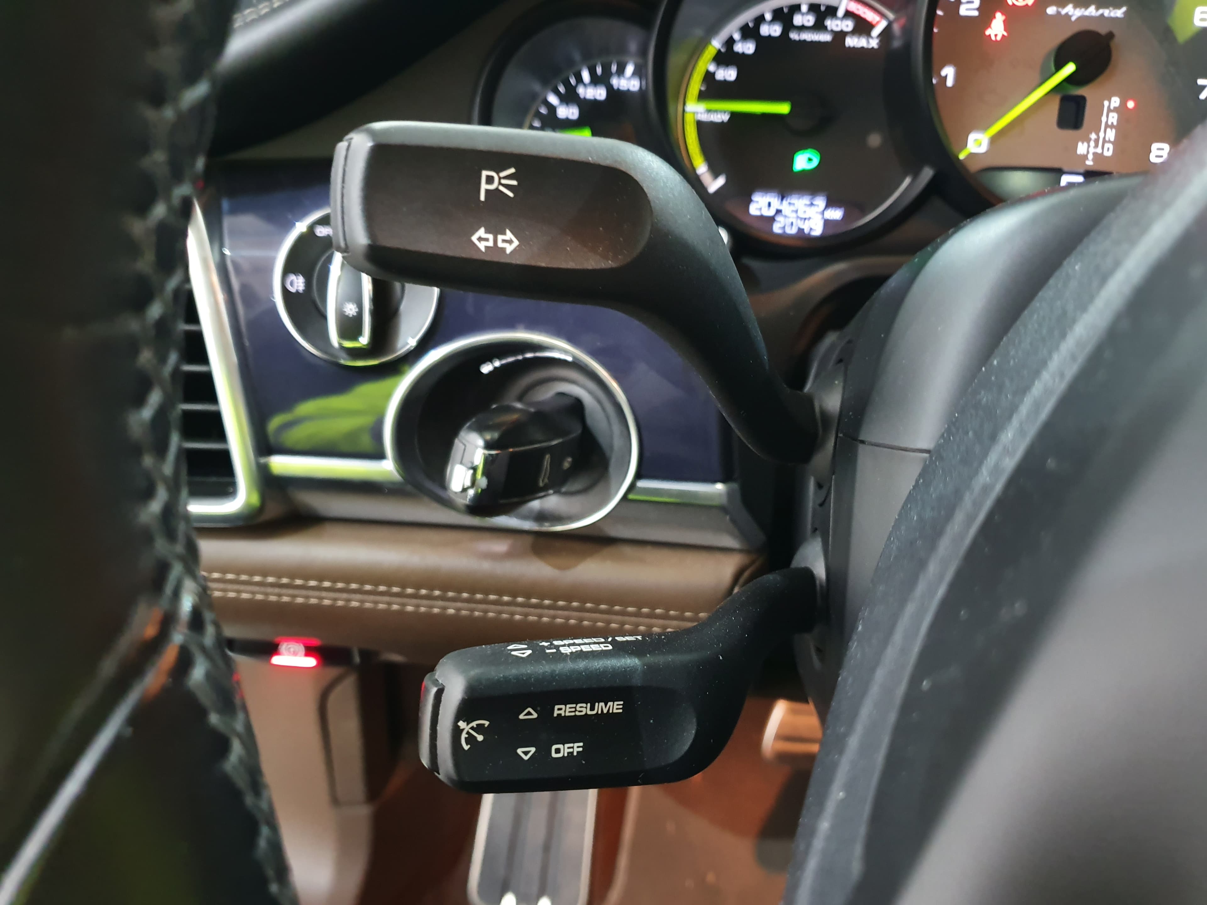 Porsche Panamera 3.0E-Hybrid · Ano 2014 — image 47