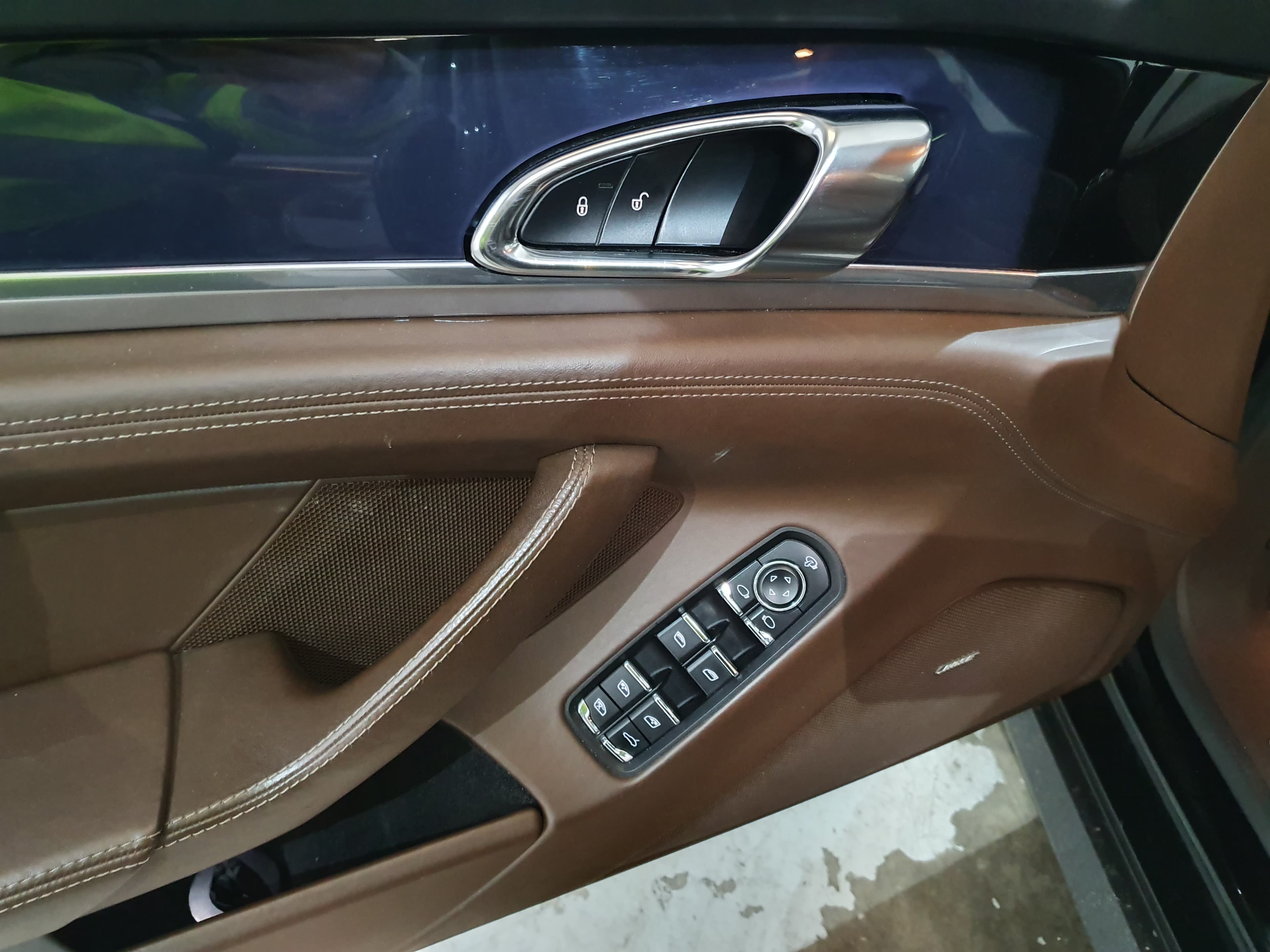 Porsche Panamera 3.0E-Hybrid · Ano 2014 — image 23