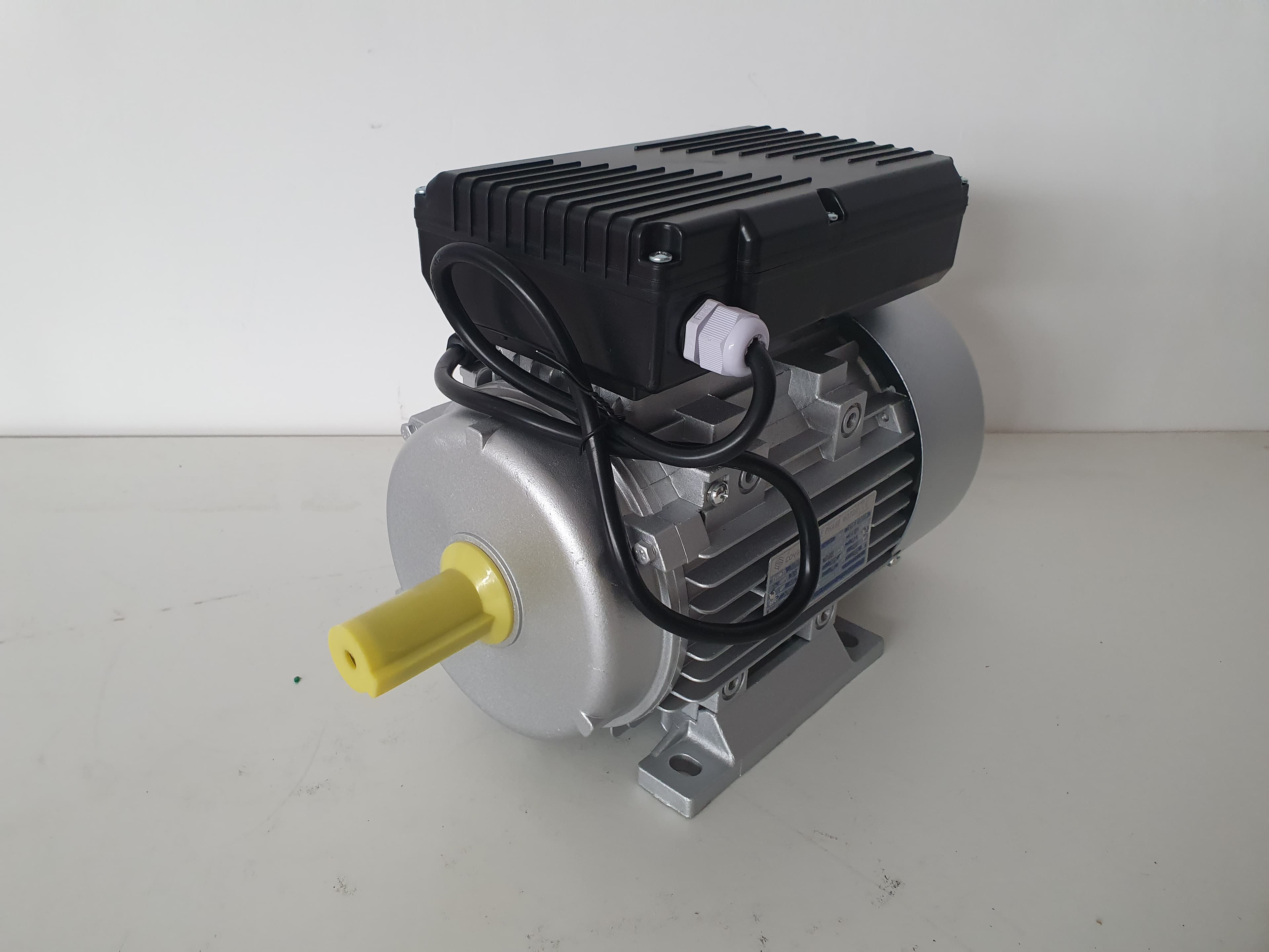 Moteur monophasé — image 2