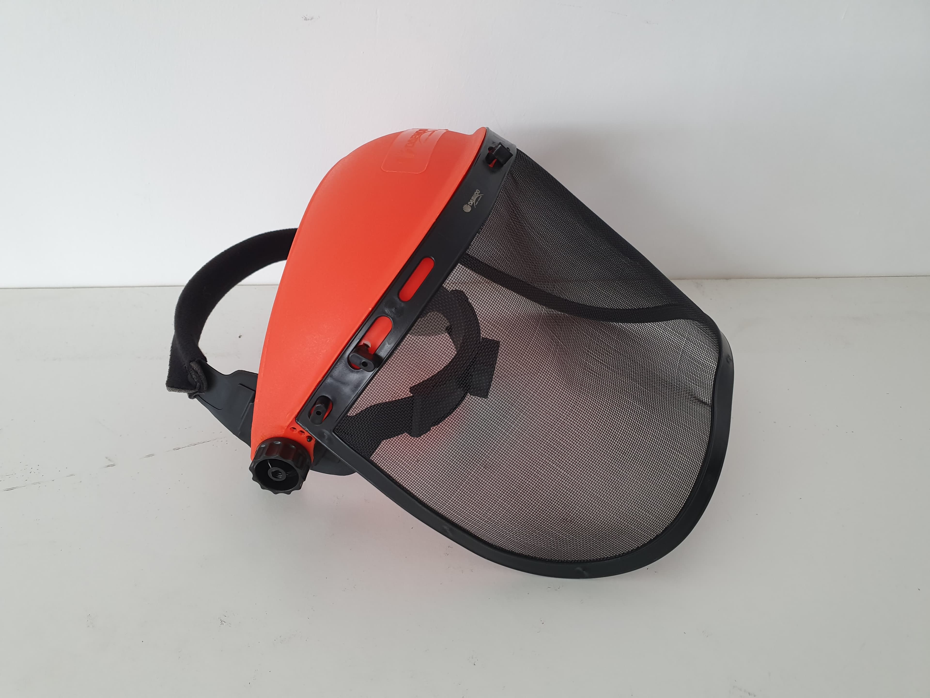 Visera con Protección DAEWOO