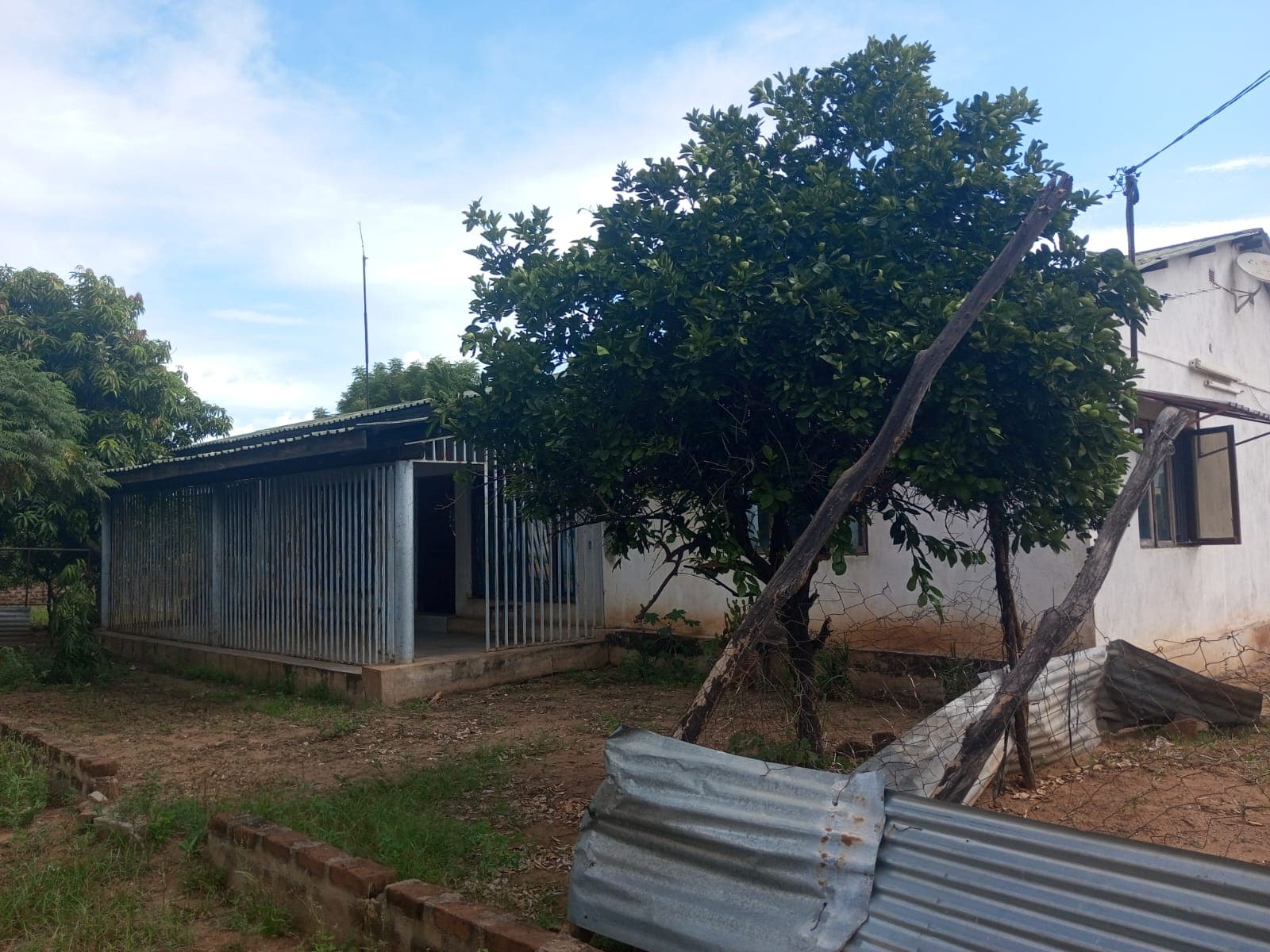 Moradia T4 · Bairro Chingodzi, Cidade de Tete — imagem 2