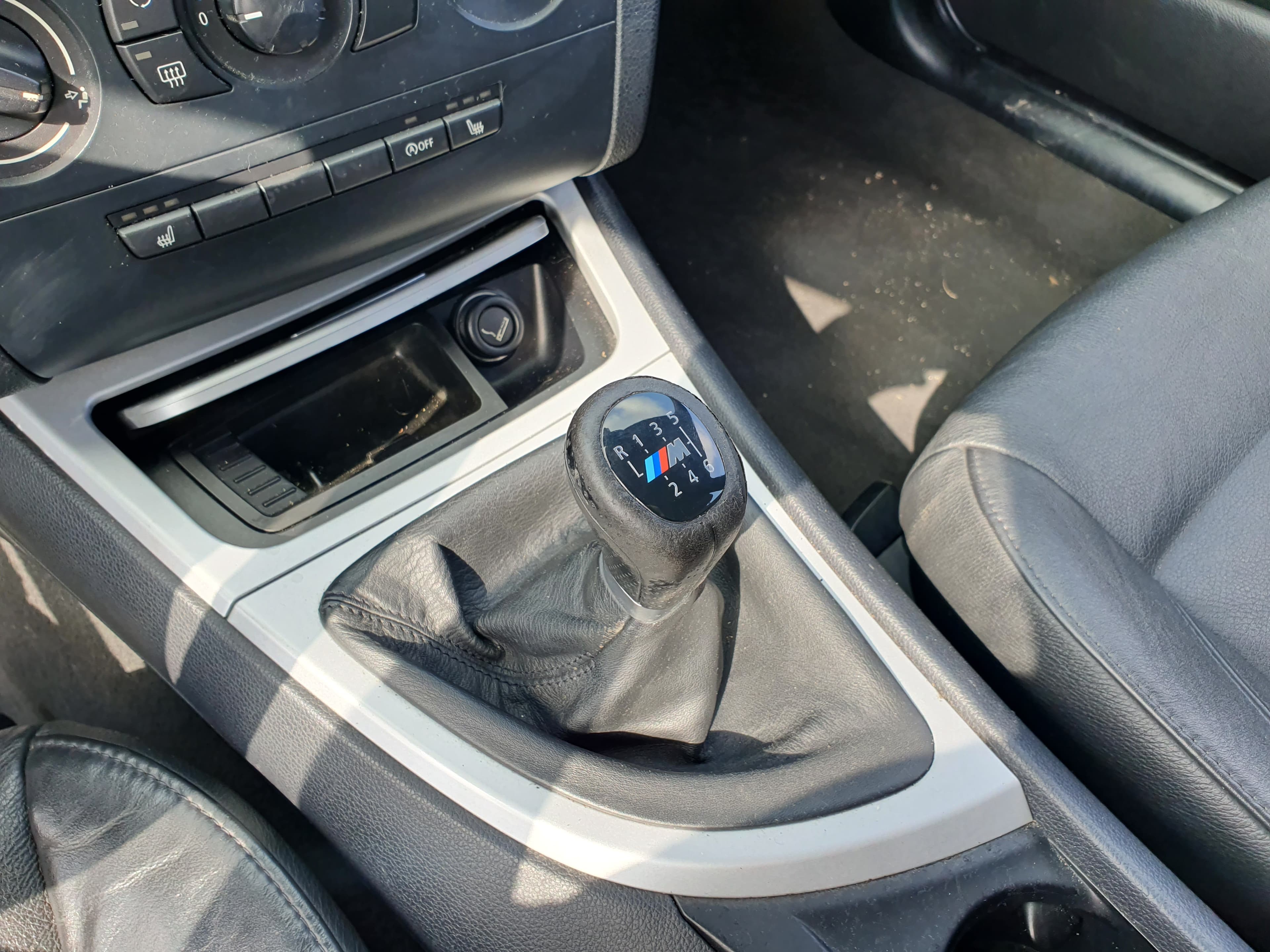BMW 118D · Ano 2008 — imagen 33