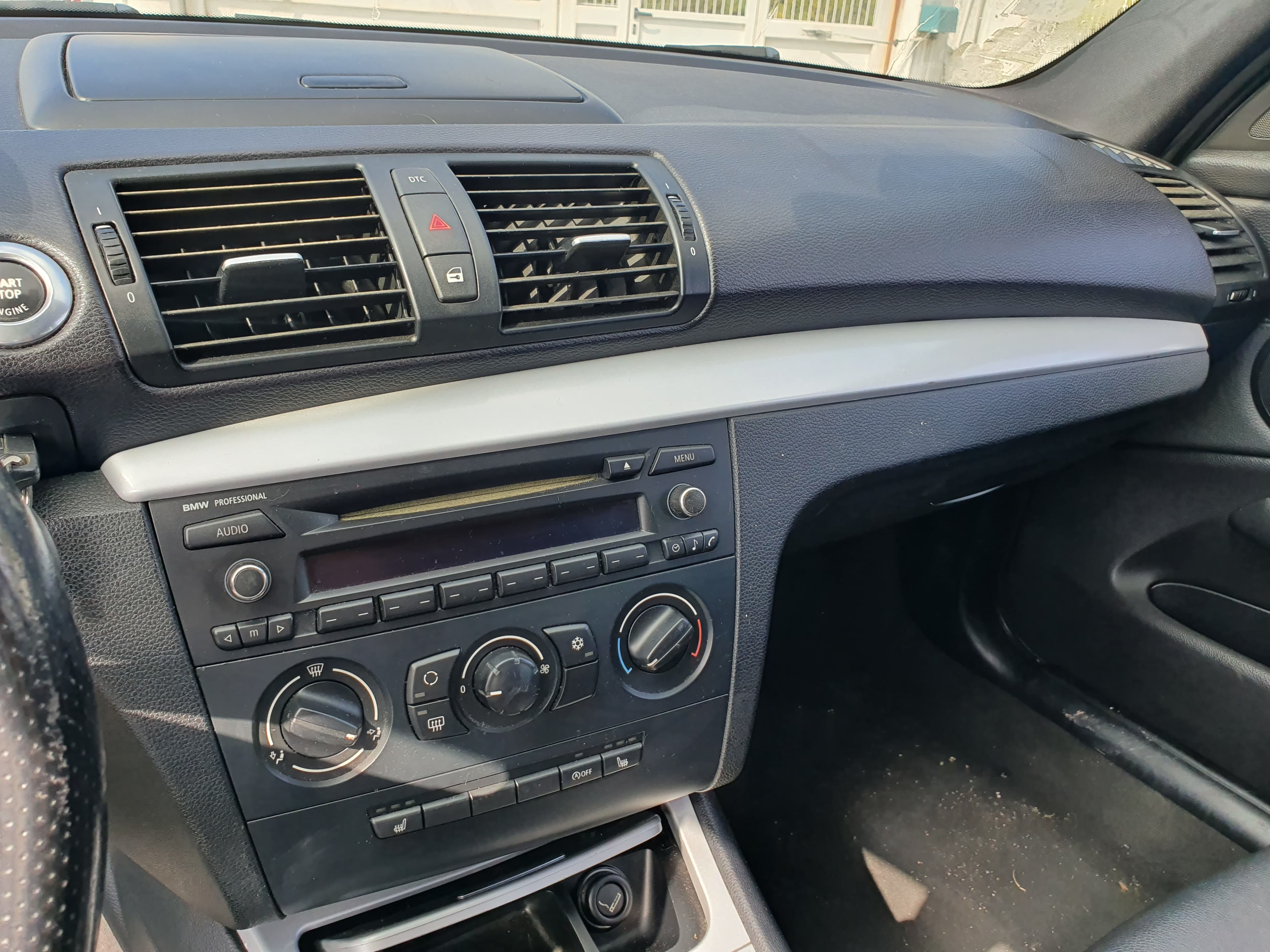 BMW 118D · Ano 2008 — imagen 30