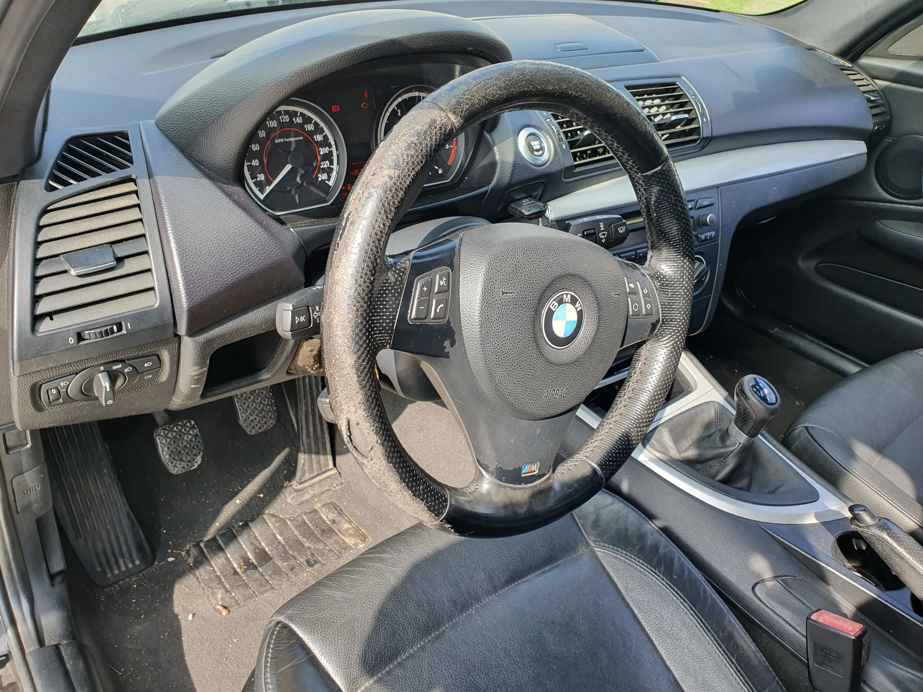 BMW 118D · Ano 2008 — imagen 40