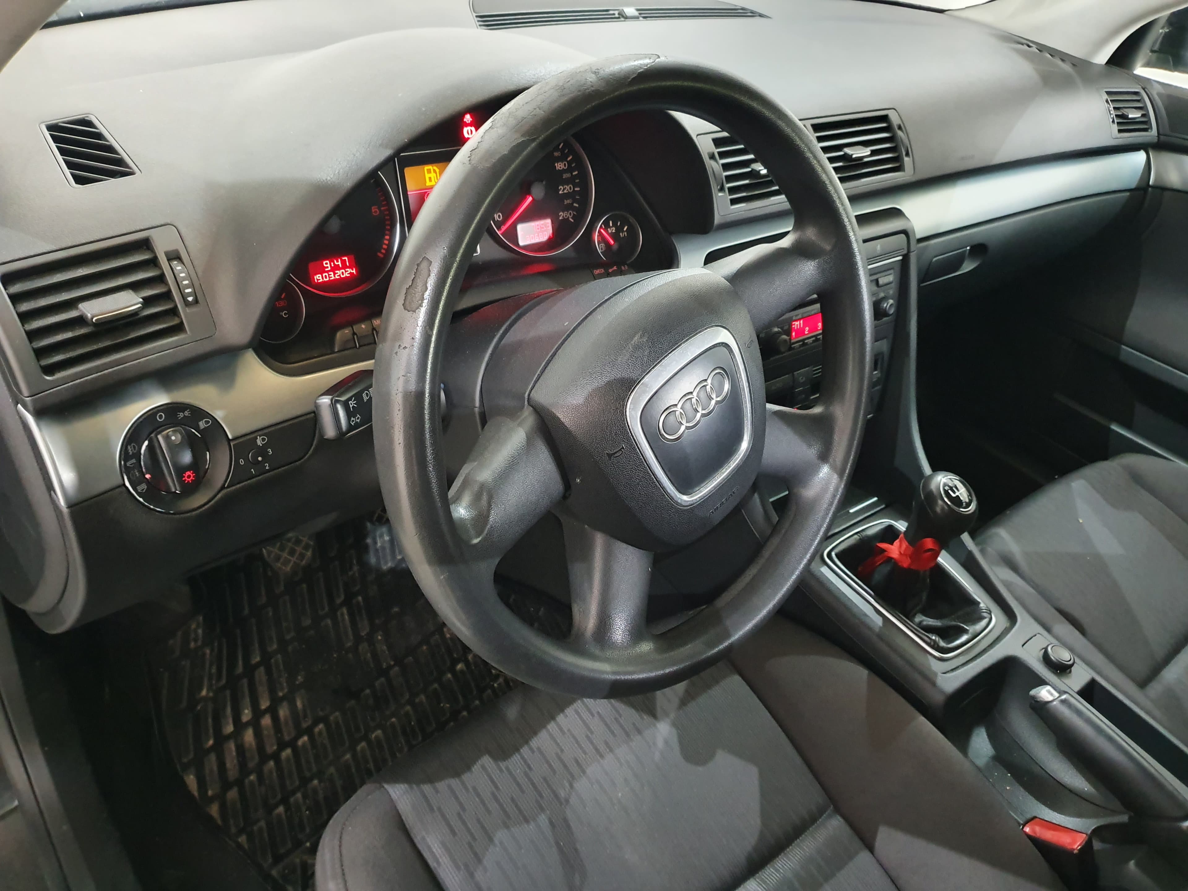 Audi A4 · Ano 2004 — imagen 29