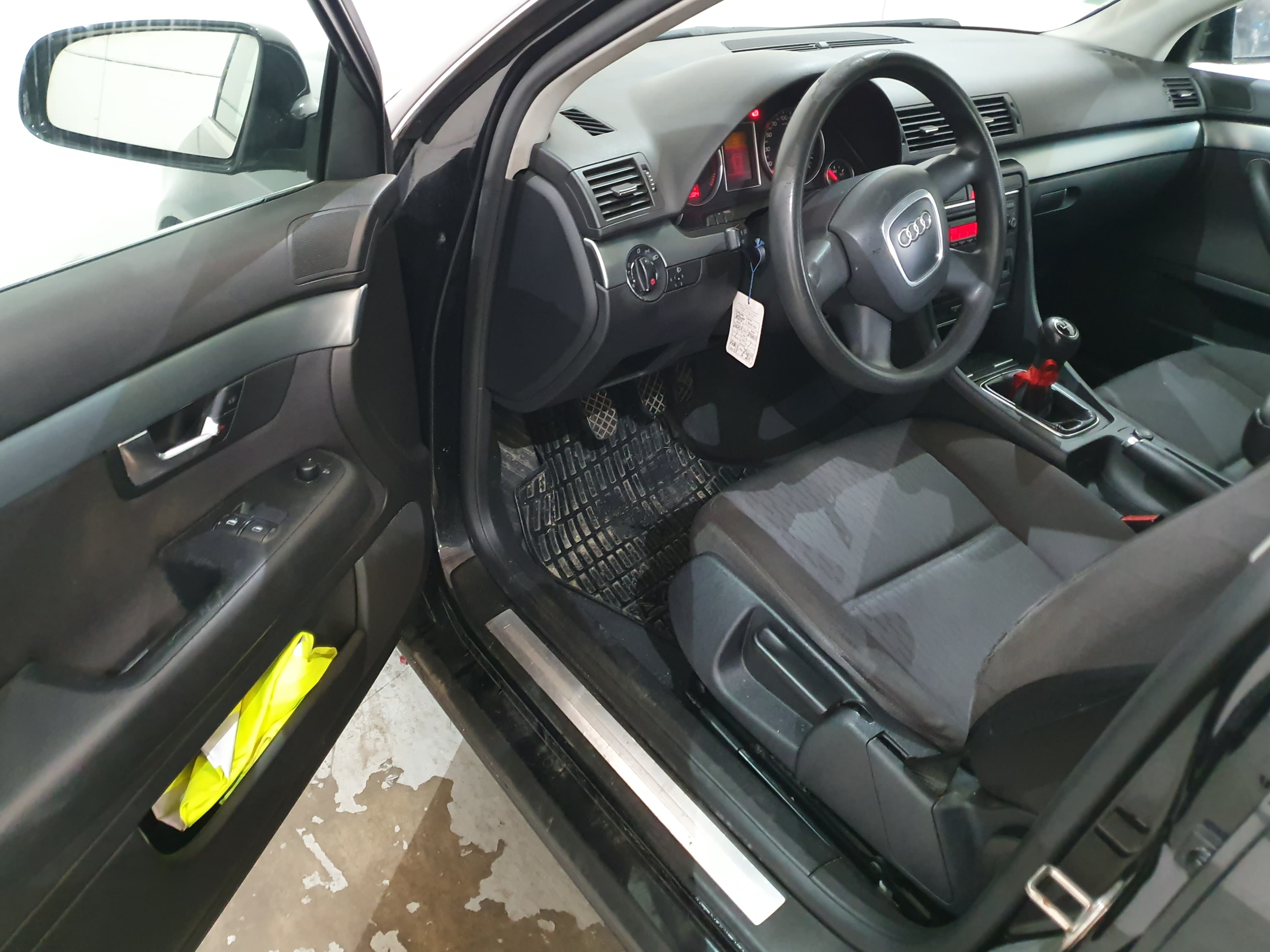 Audi A4 · Ano 2004 — imagen 39