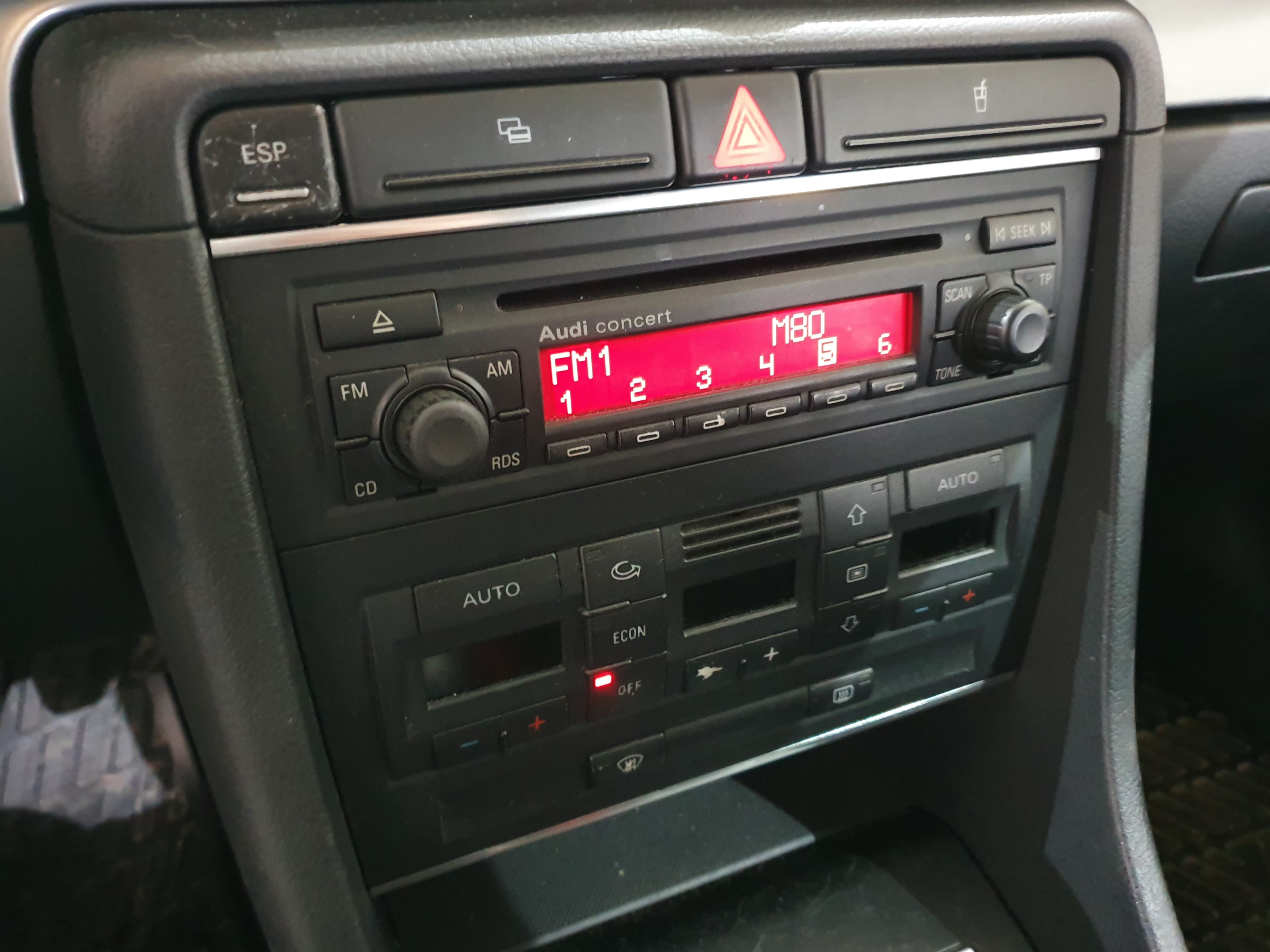 Audi A4 · Ano 2004 — imagen 32