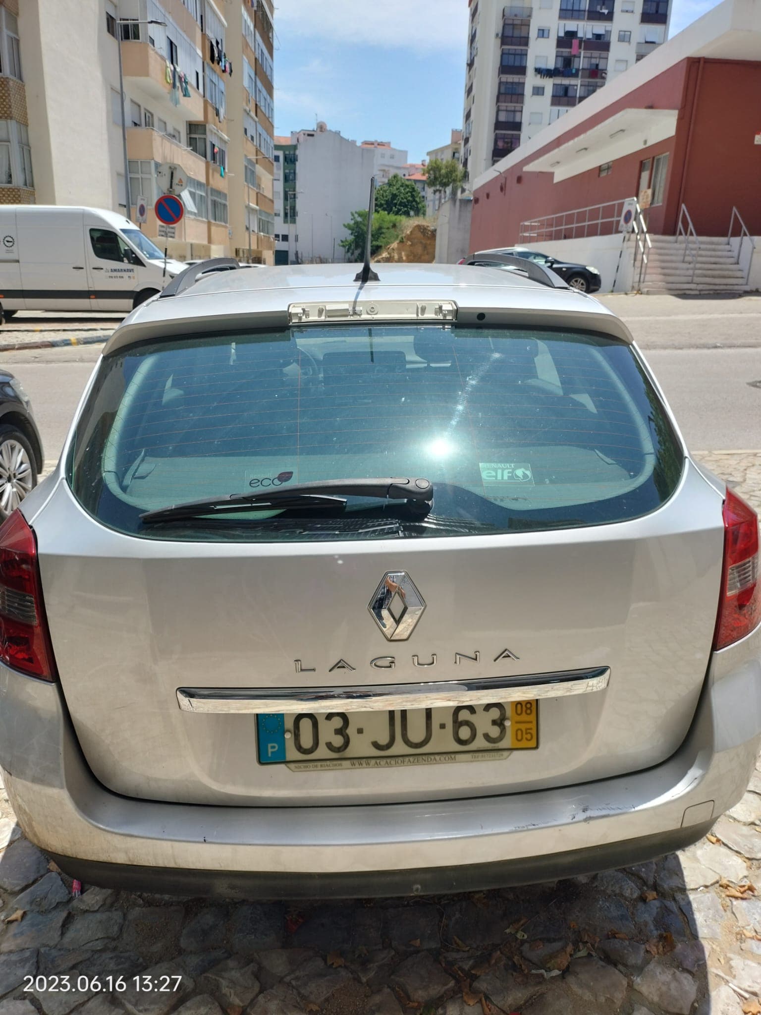 Renault Laguna 1.5 DCI · Ano 2008 — imagen 4
