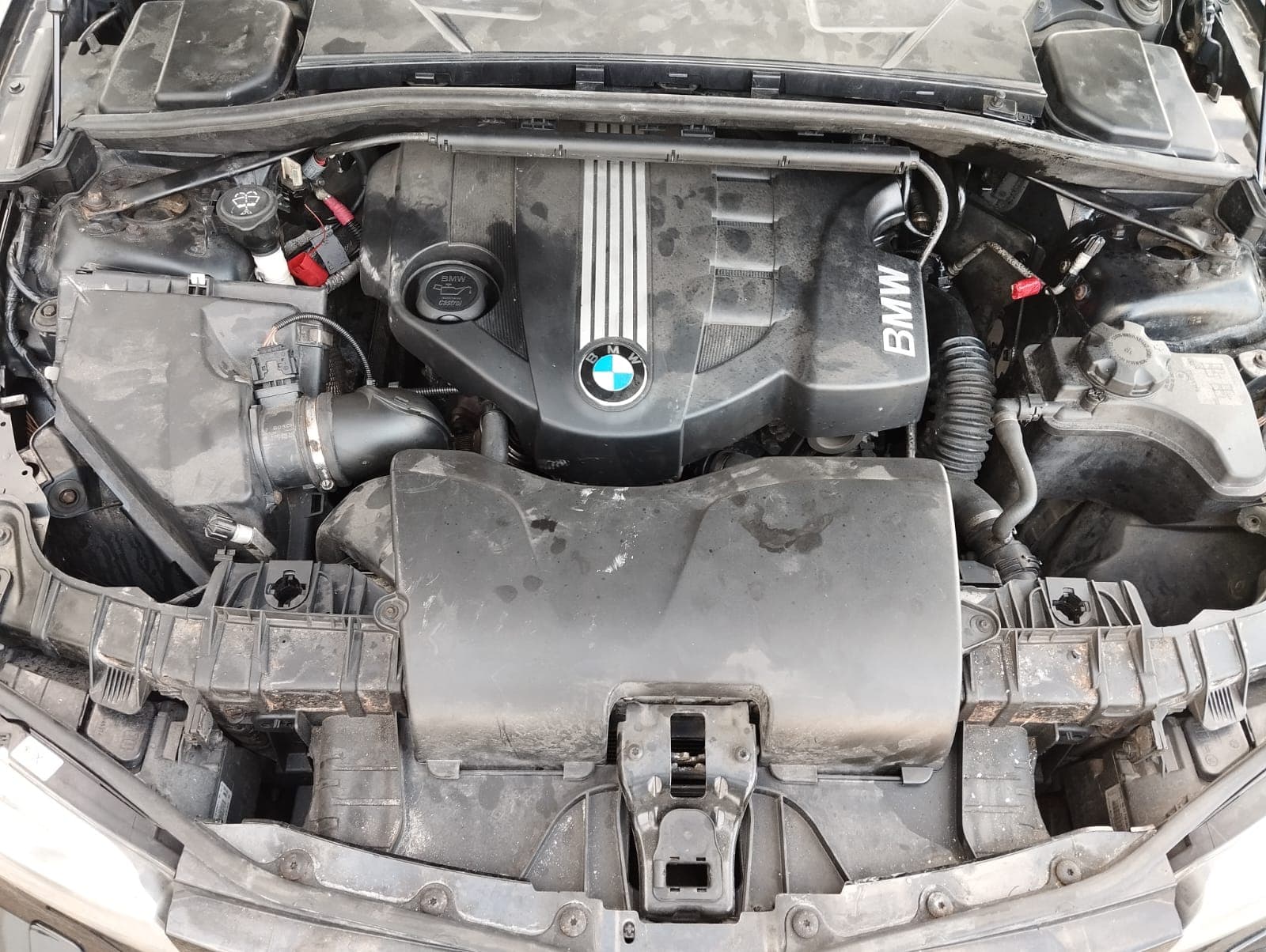 BMW 116D · Ano 2008 — imagem 14