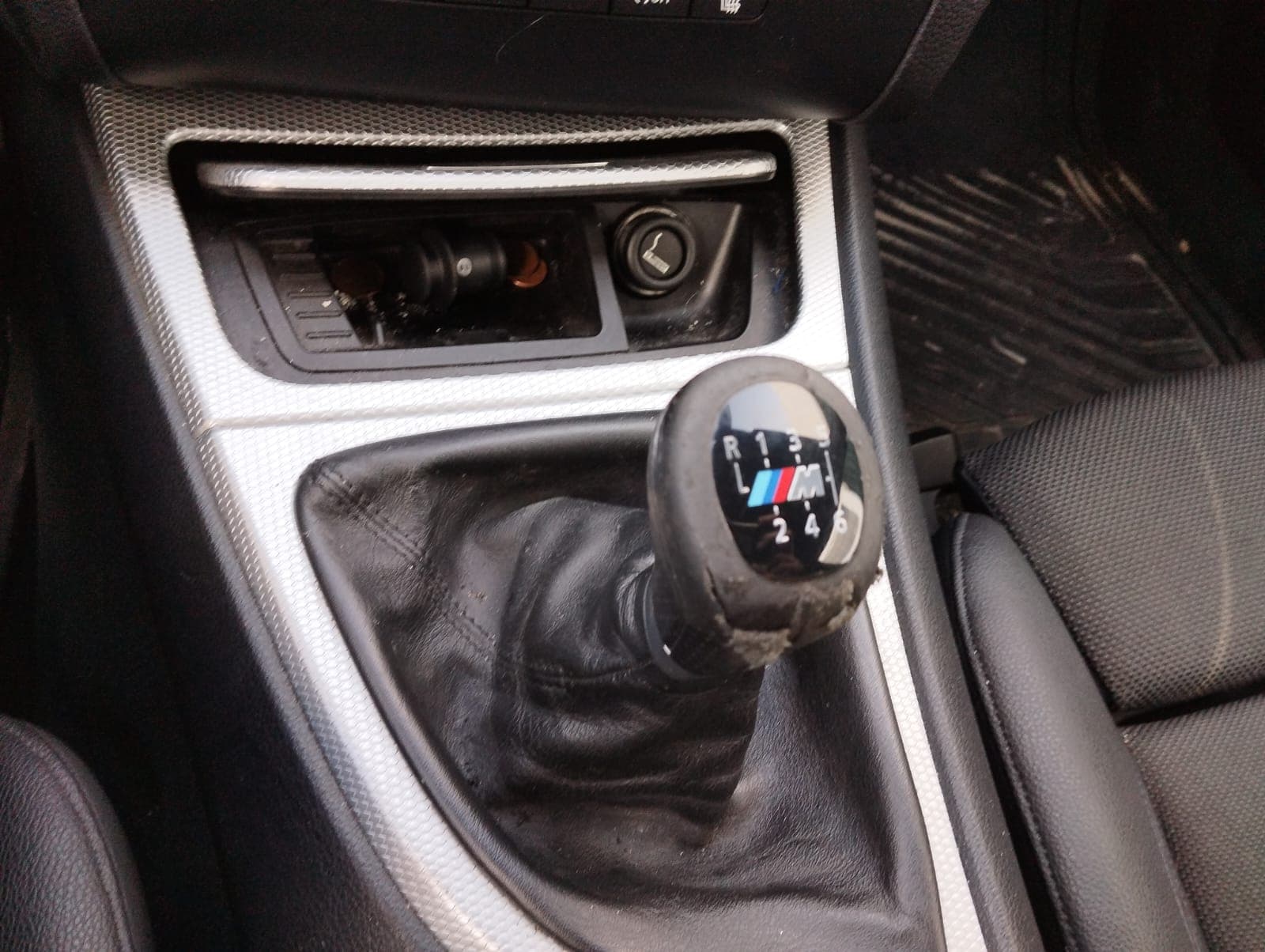 BMW 116D · Ano 2008 — imagem 15