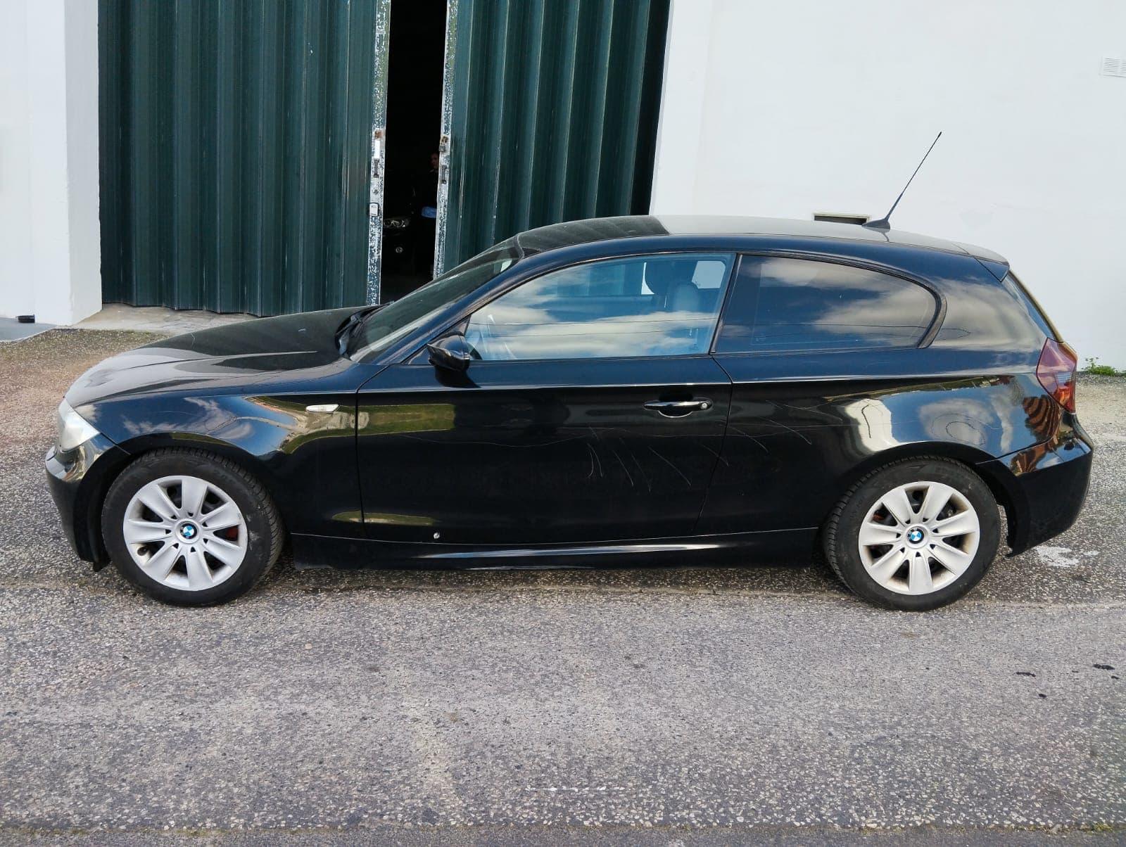 BMW 116D · Ano 2008 — imagem 2
