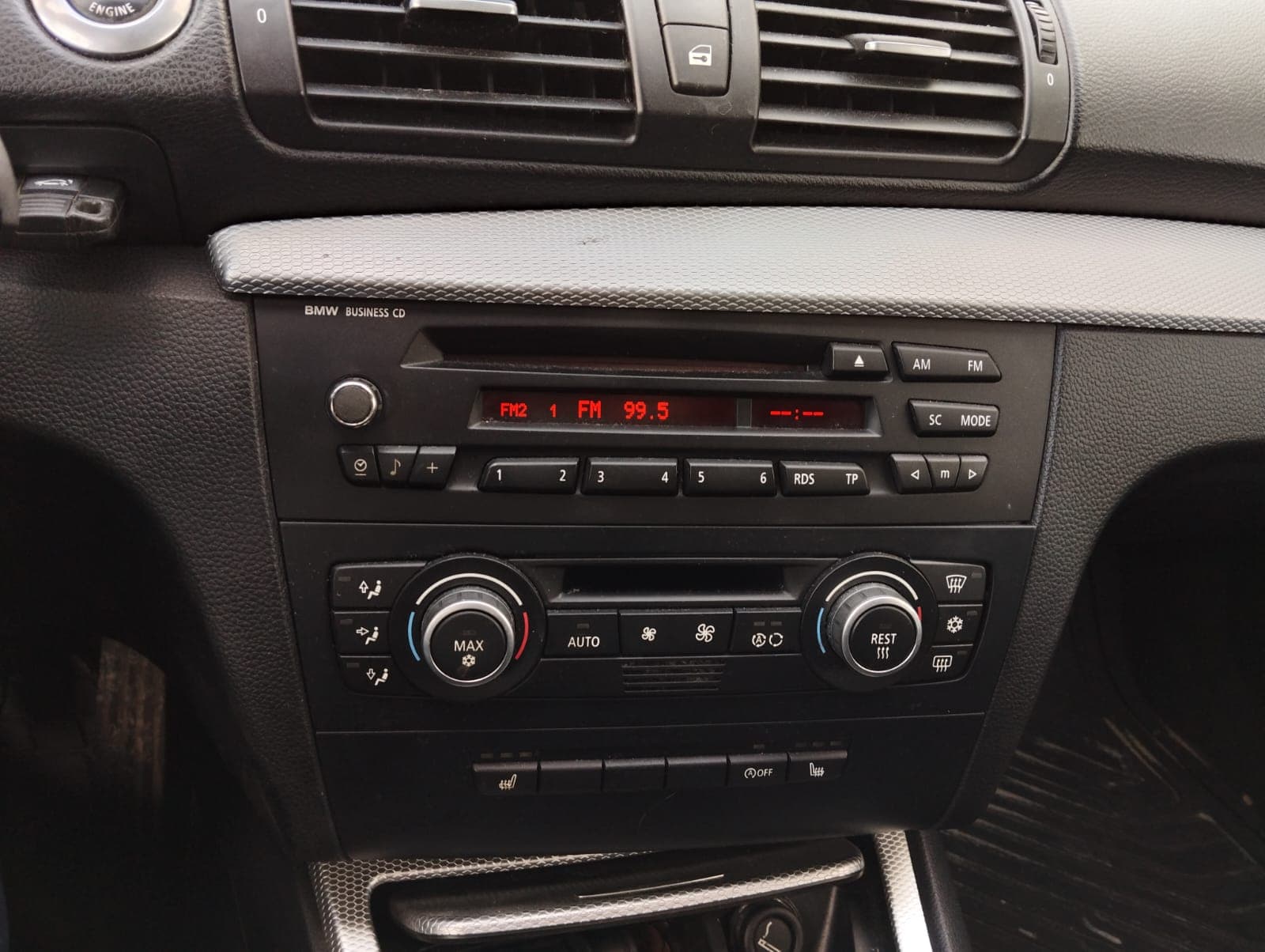 BMW 116D · Ano 2008 — imagem 22
