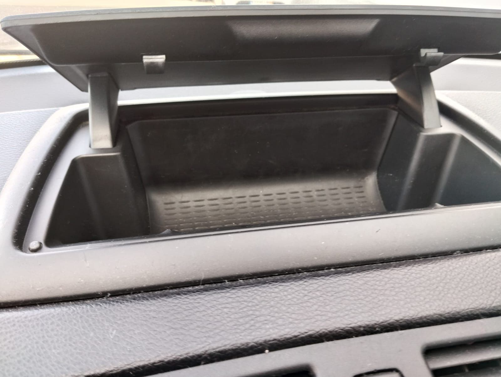 BMW 116D · Ano 2008 — imagem 23