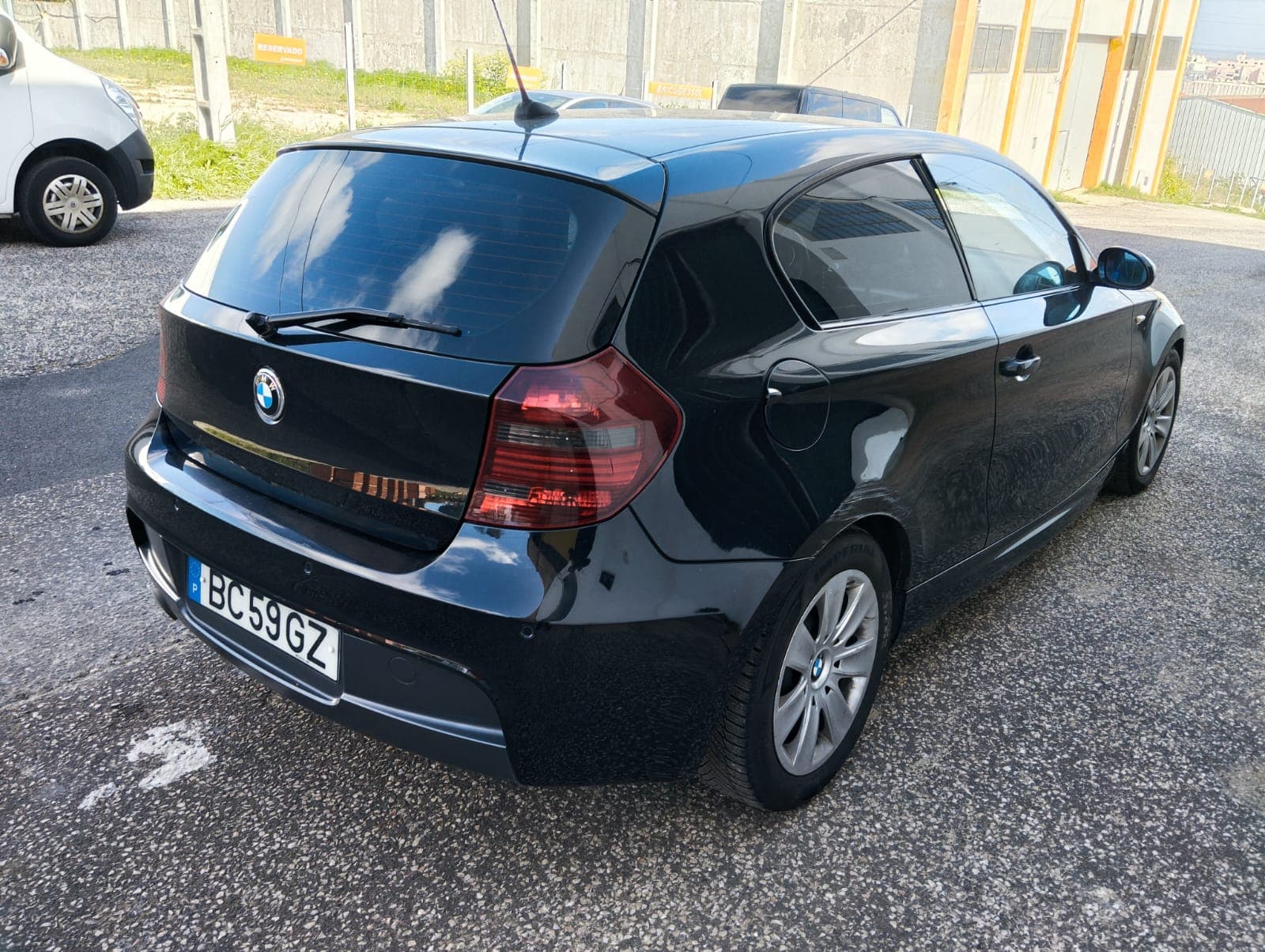 BMW 116D · Ano 2008 — imagem 3