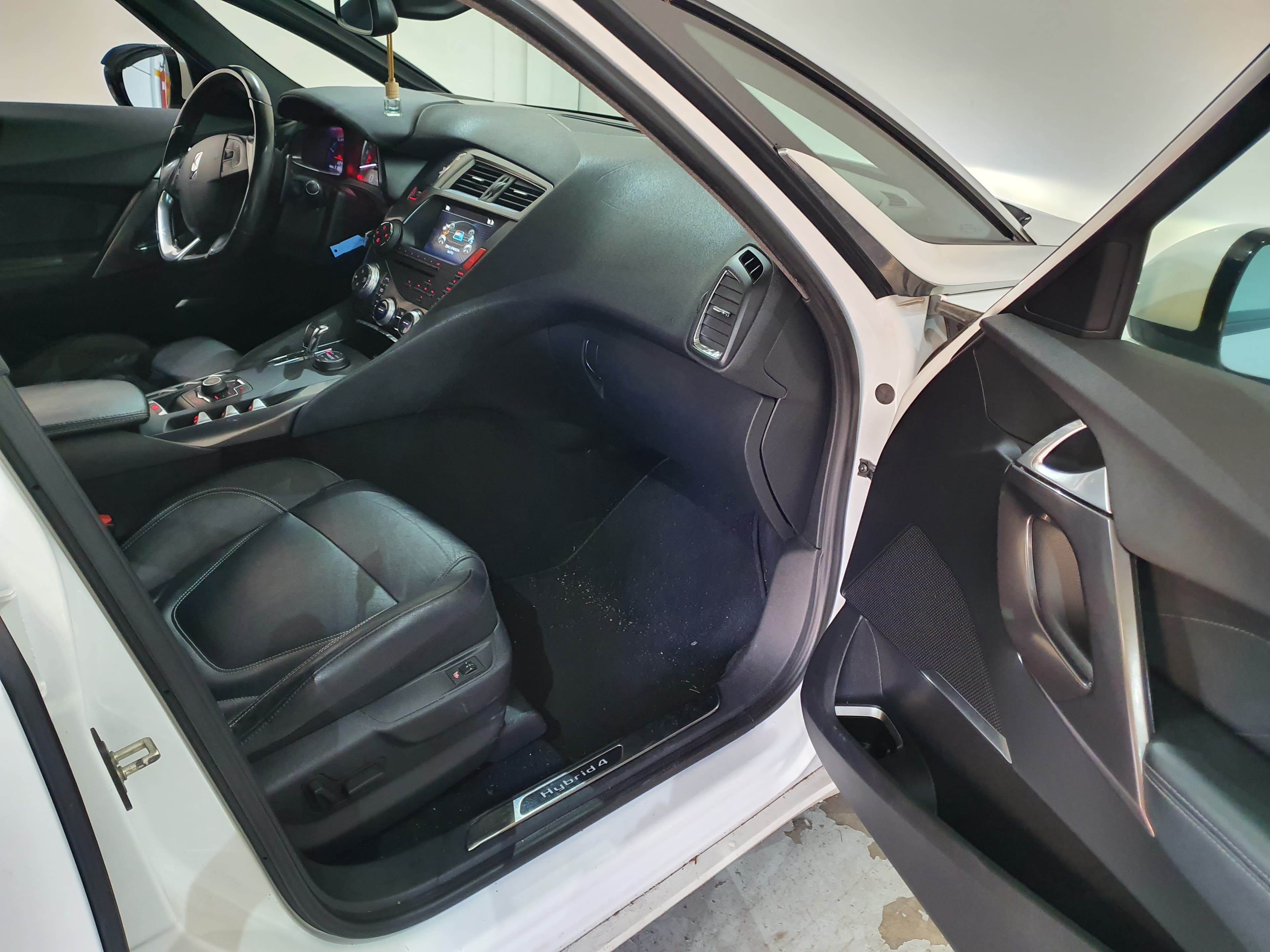Citroën DS 5 · Ano 2012 — imagem 18