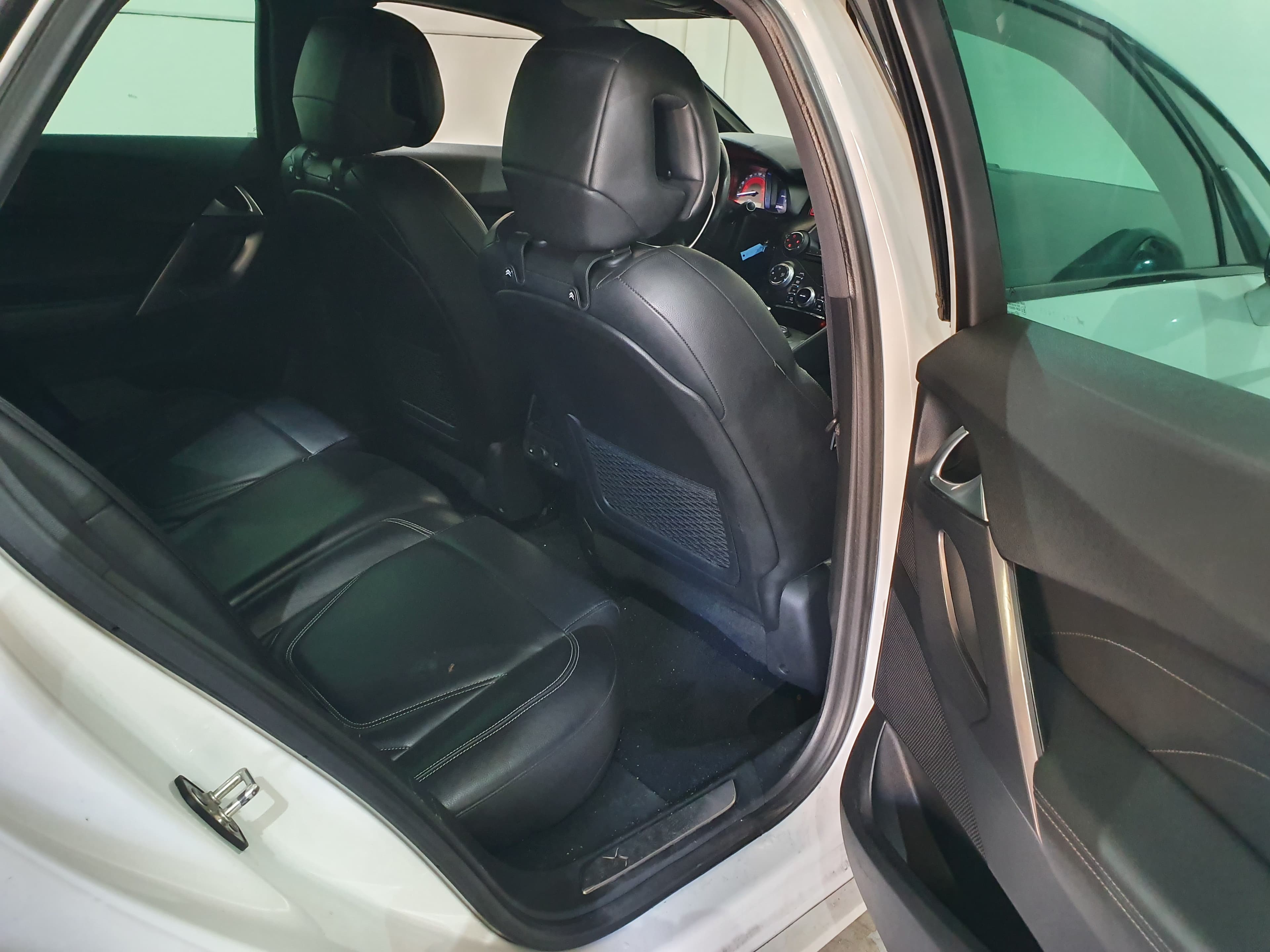 Citroën DS 5 · Ano 2012 — imagem 15