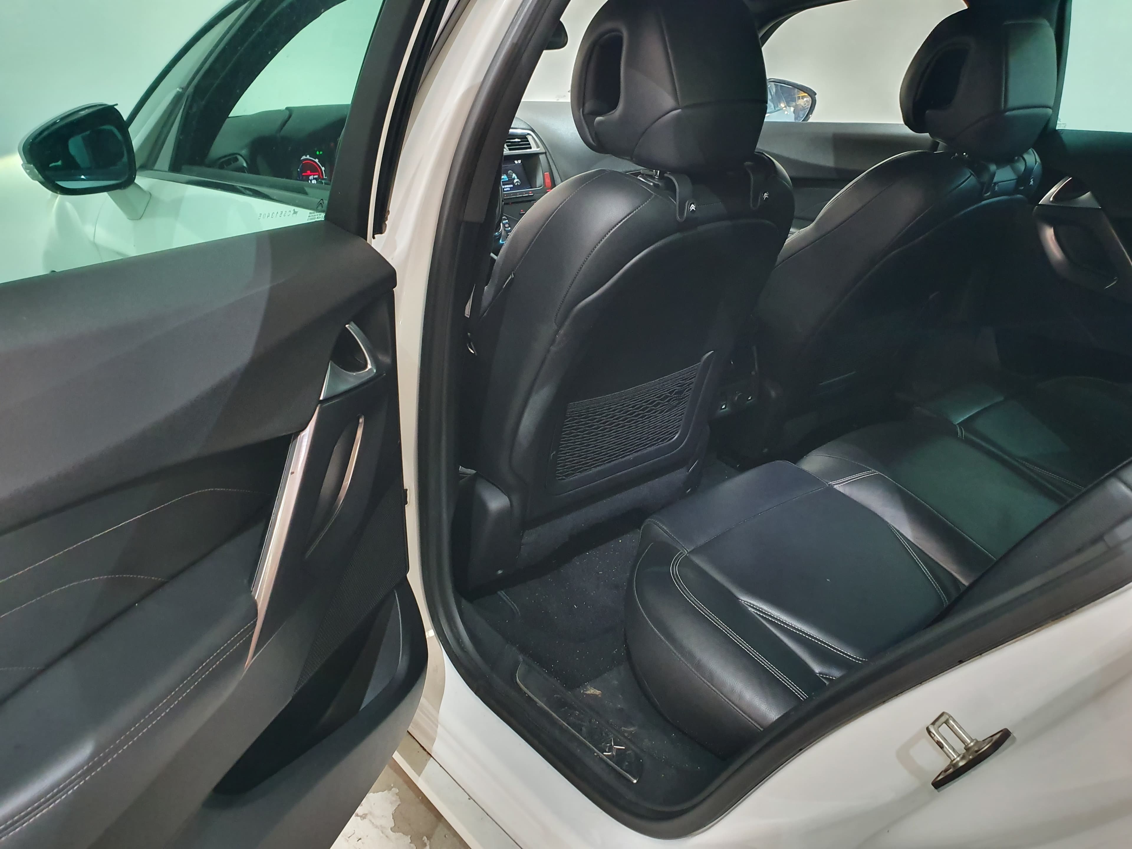 Citroën DS 5 · Ano 2012 — imagem 24