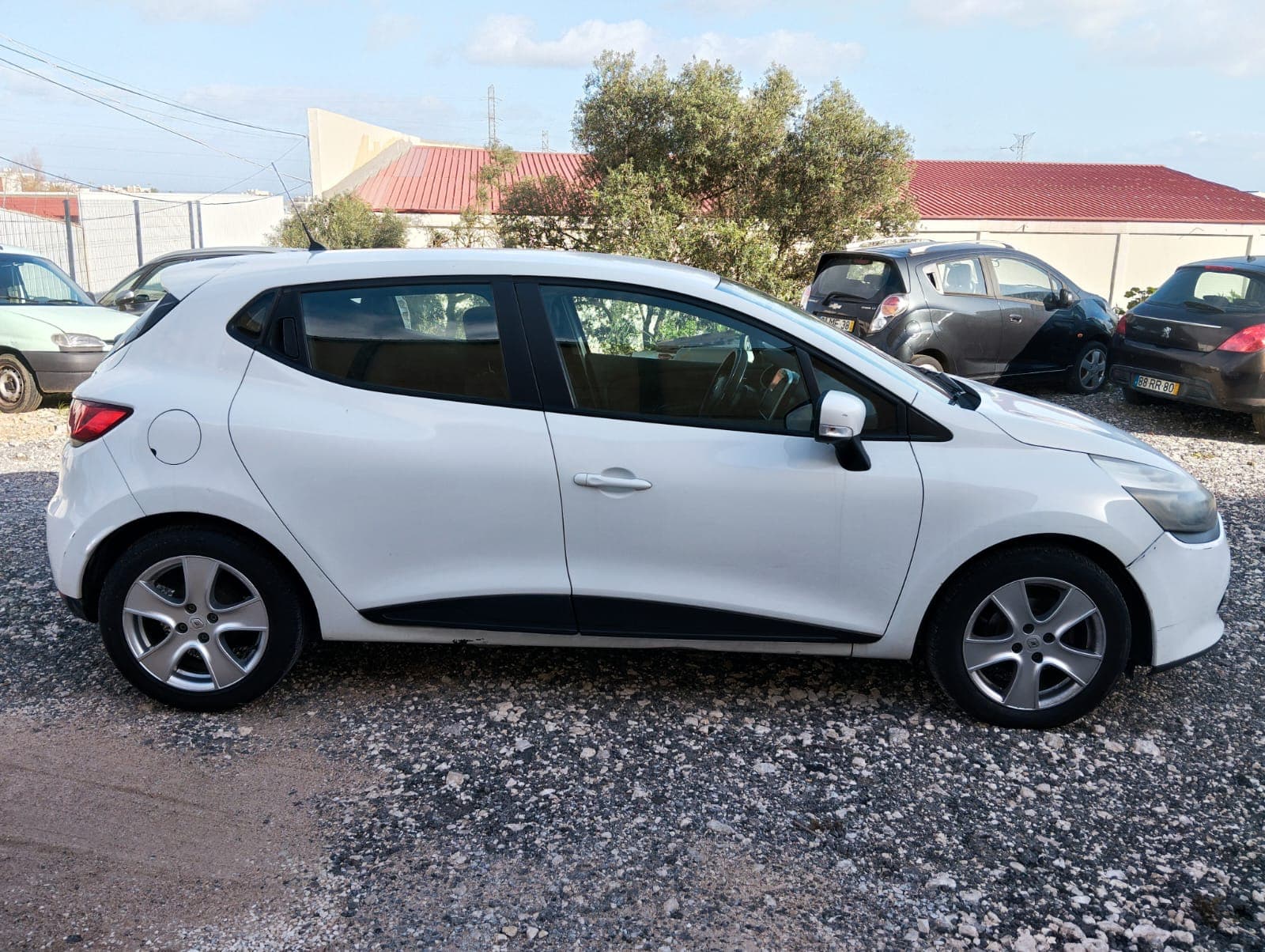 Renault Clio DCI · Ano 2015 — imagem 2