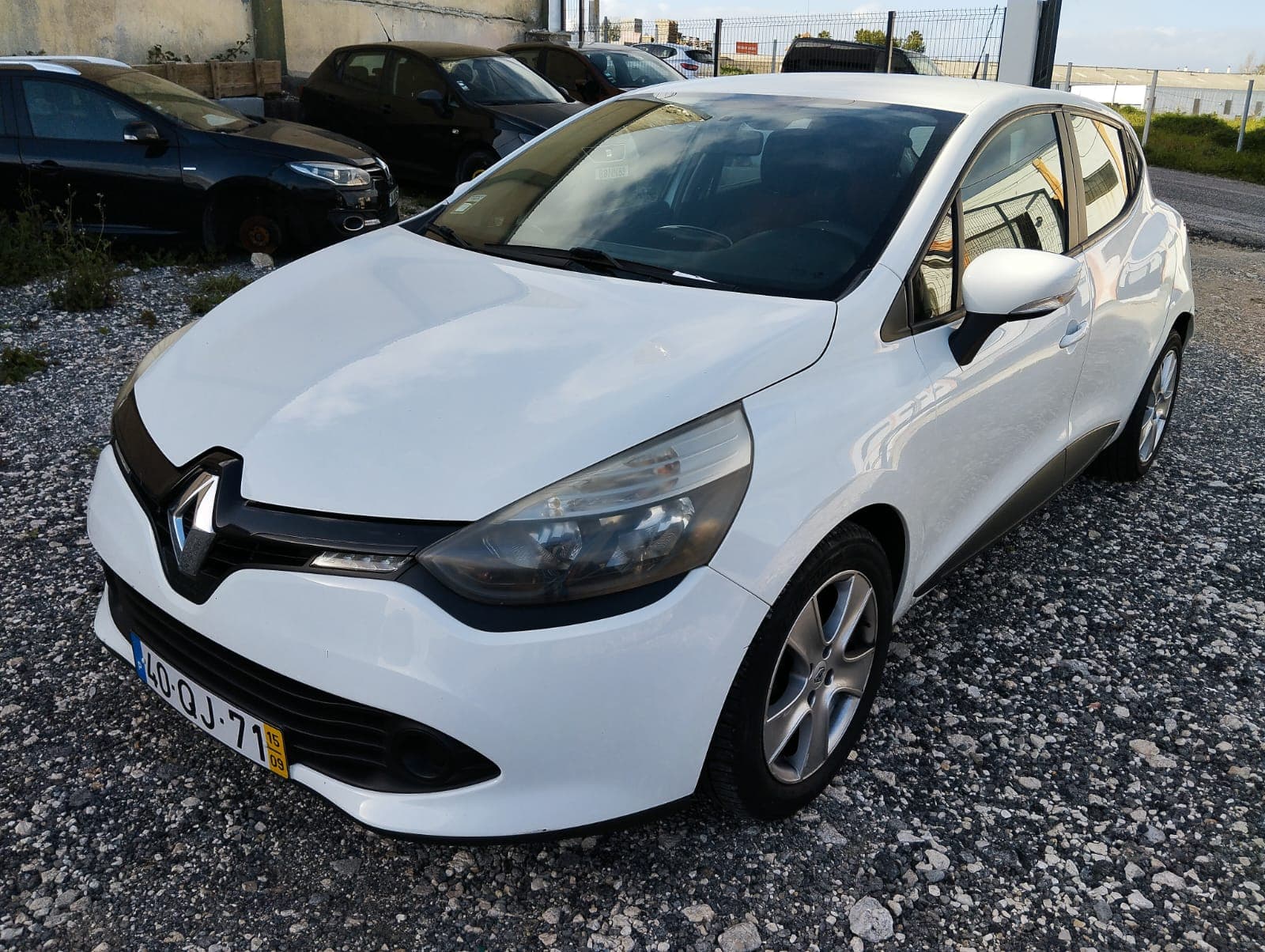 Renault Clio DCI · Ano 2015 — imagem 1