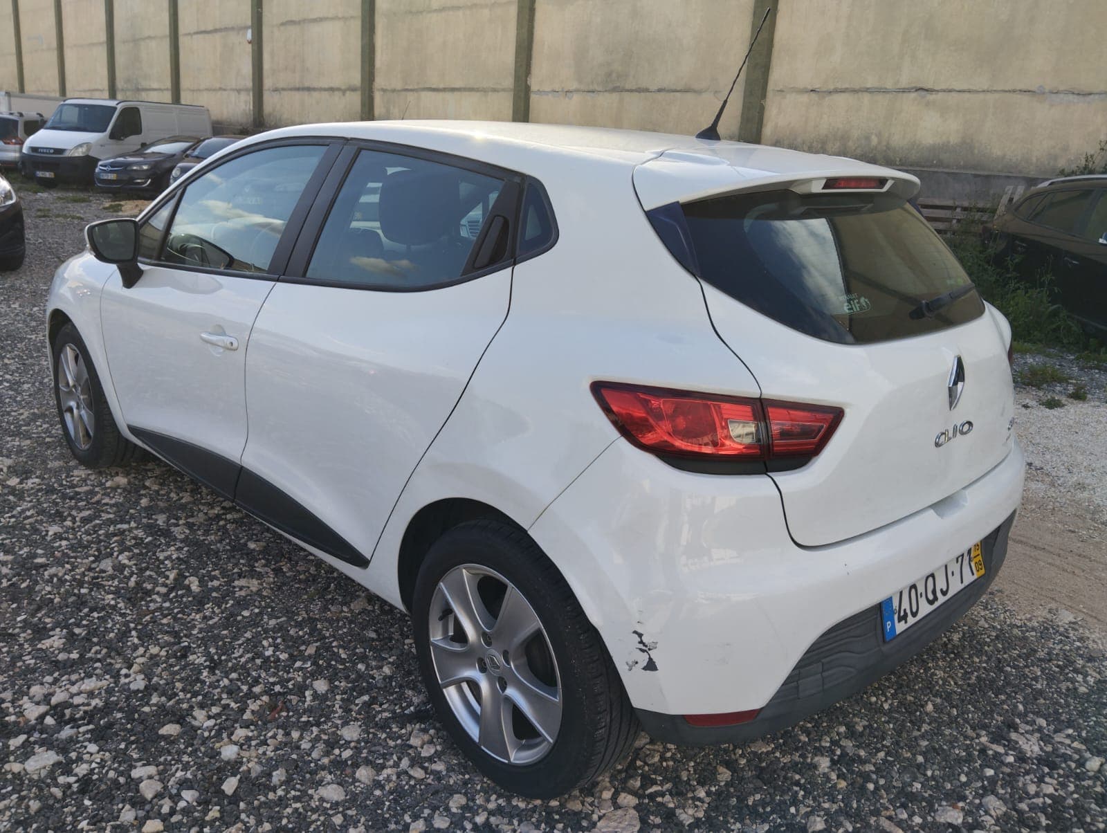 Renault Clio DCI · Ano 2015 — imagem 3