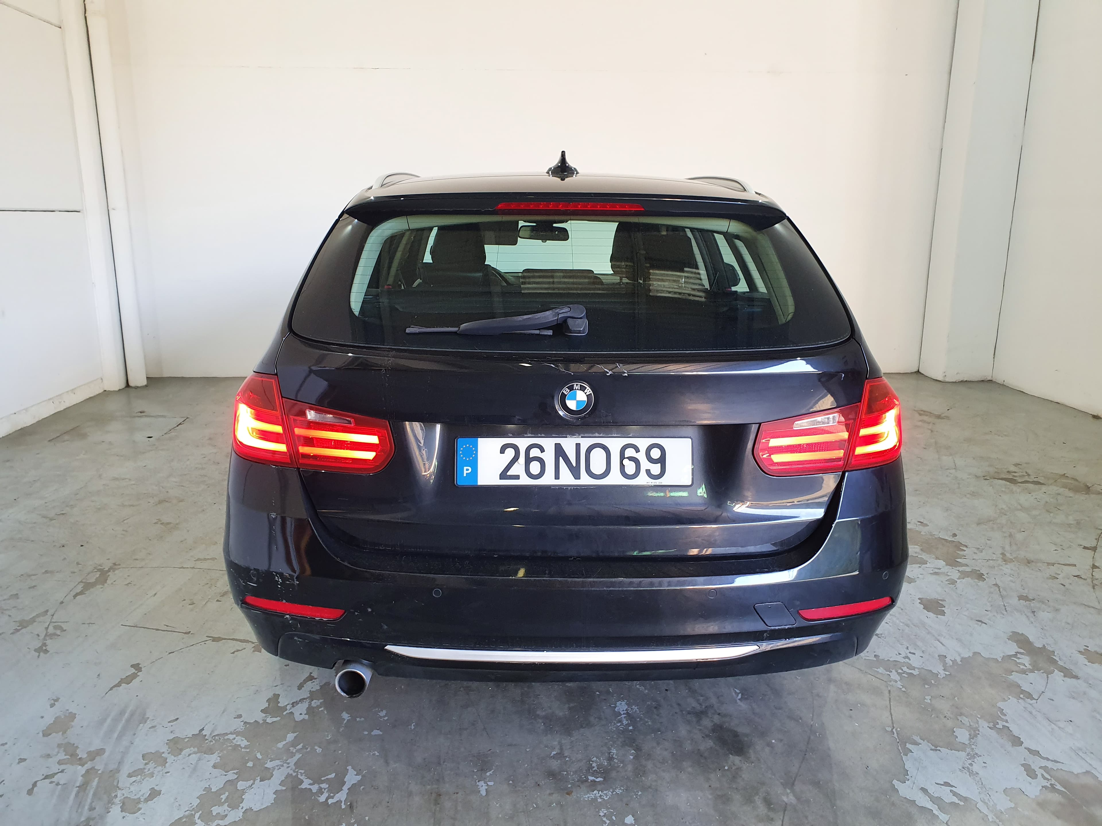 BMW 320D · Ano 2013 — imagem 5