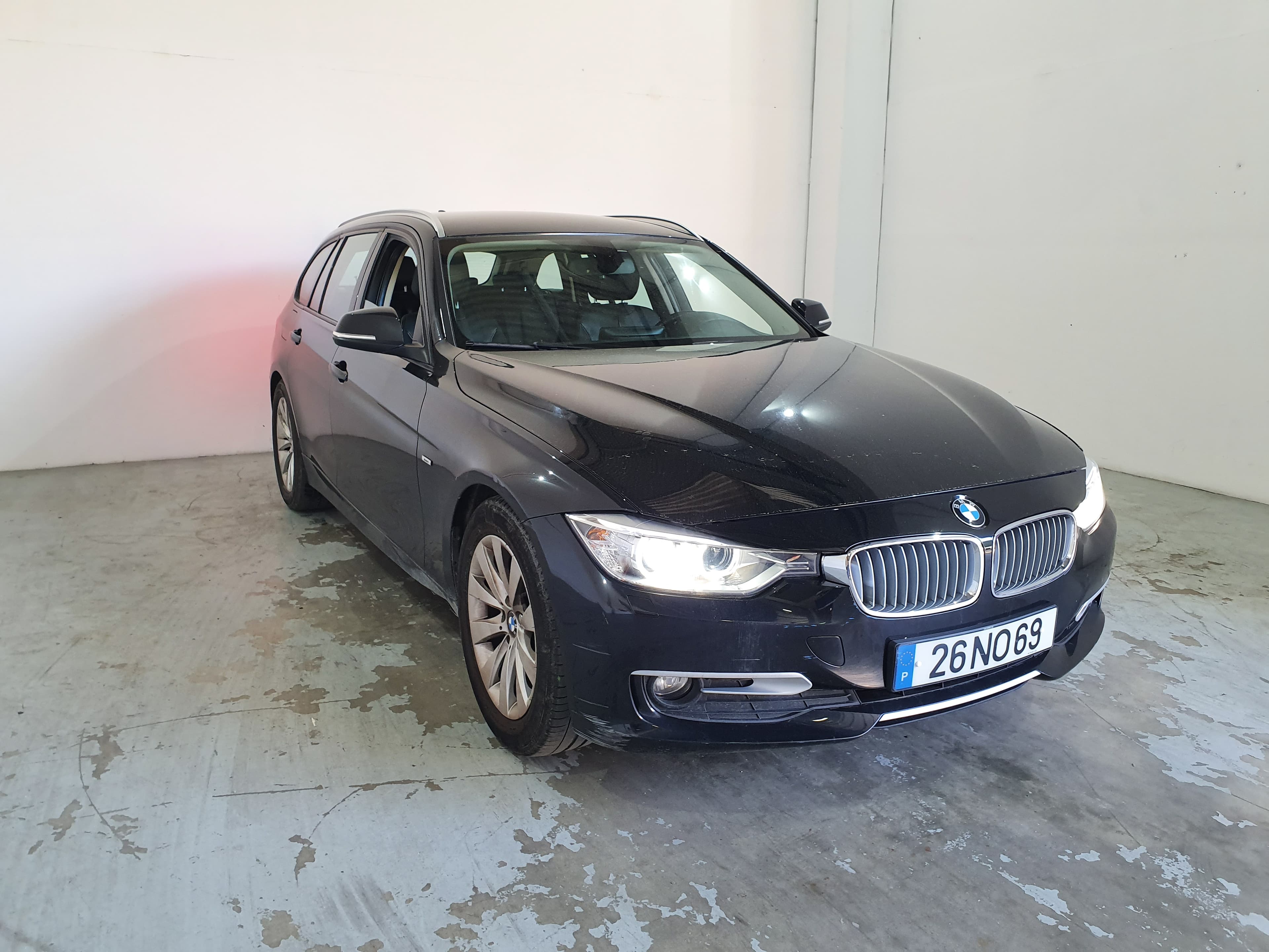 BMW 320D · Ano 2013 — imagem 3