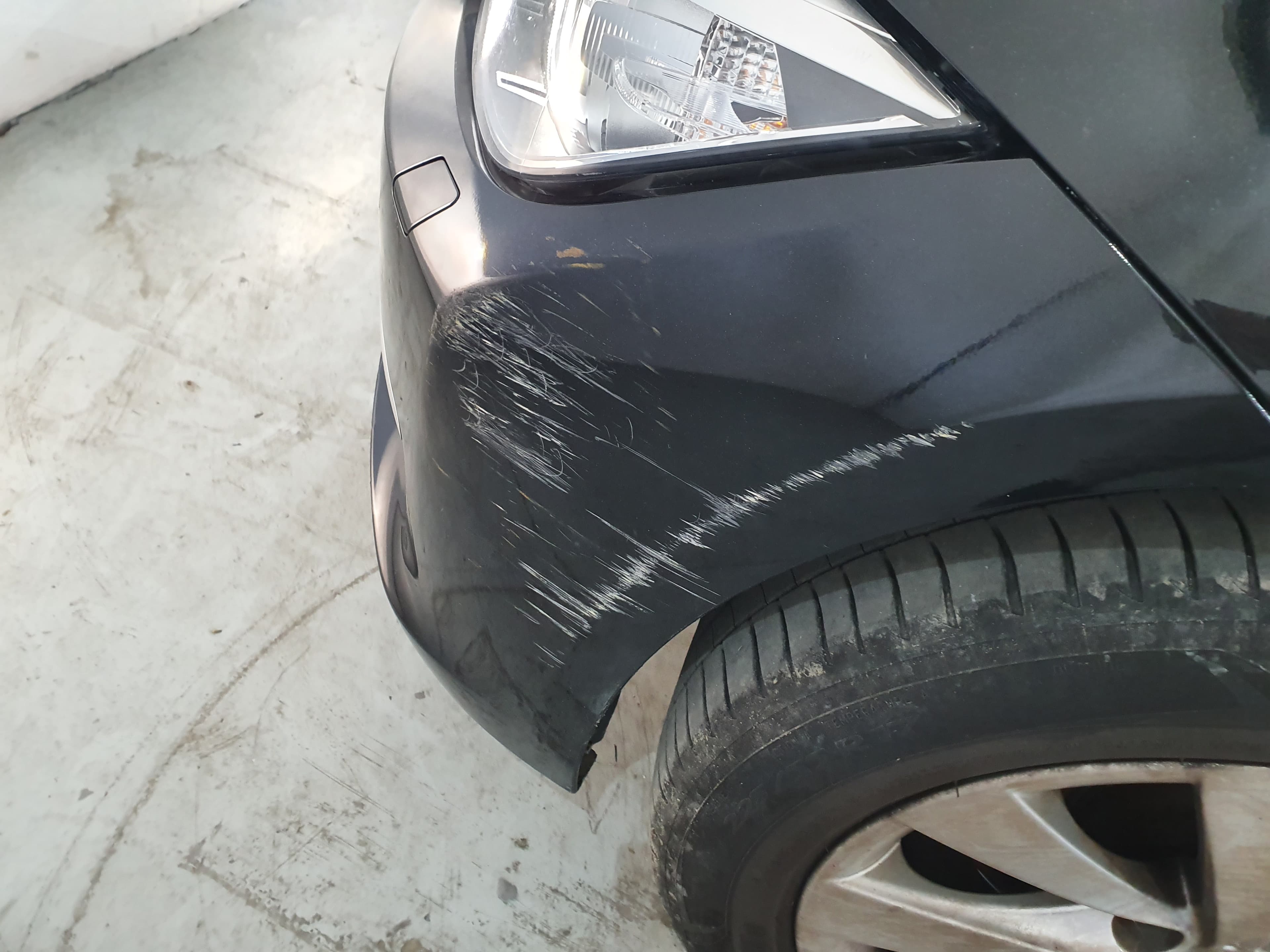 BMW 320D · Ano 2013 — imagem 12