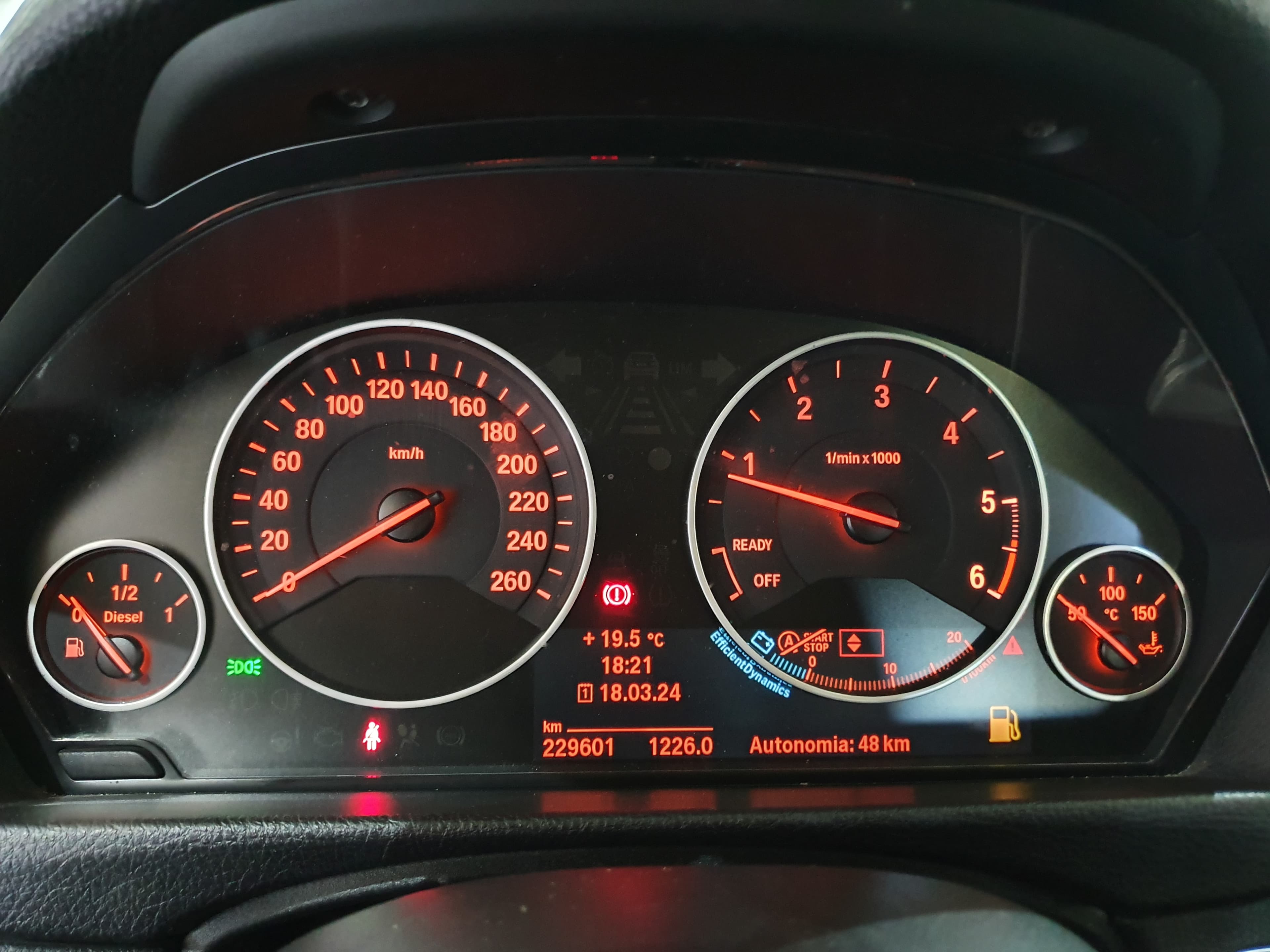 BMW 320D · Ano 2013 — imagem 47