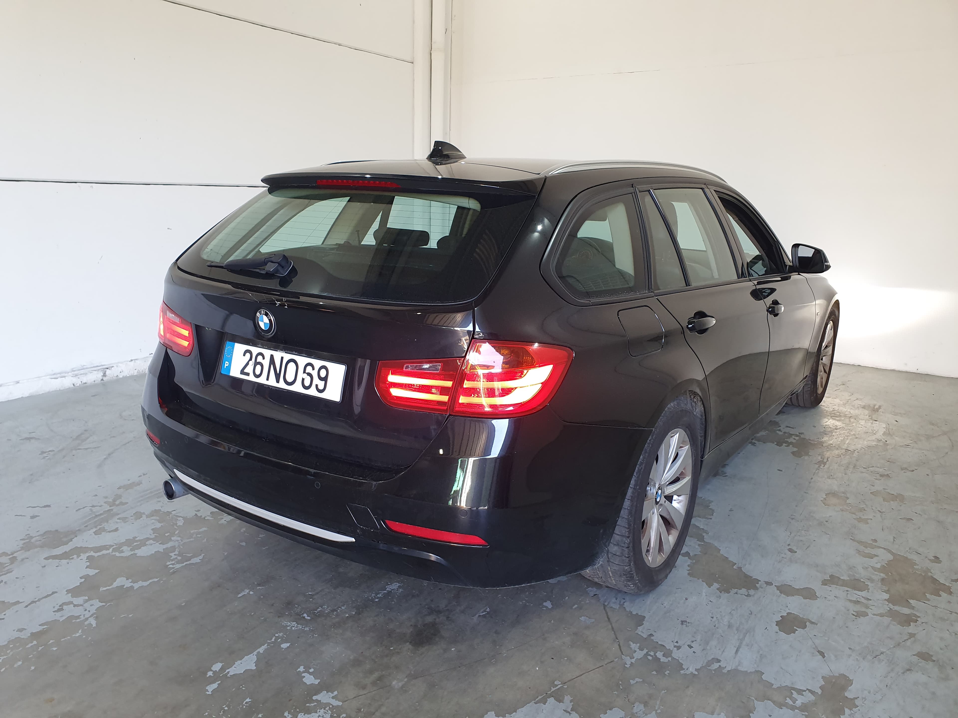 BMW 320D · Ano 2013 — imagem 6