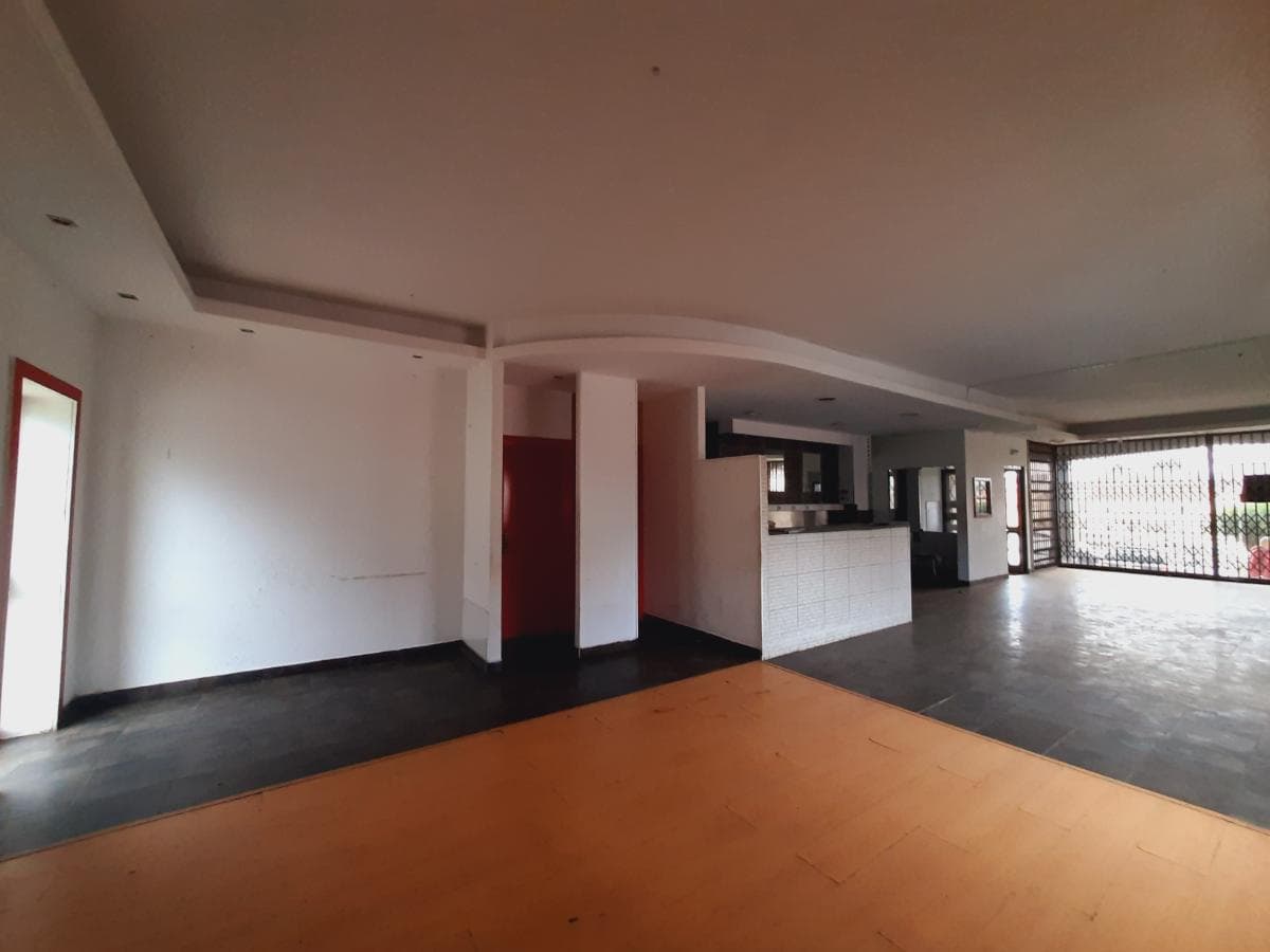 Loja · Gondomar — image 1