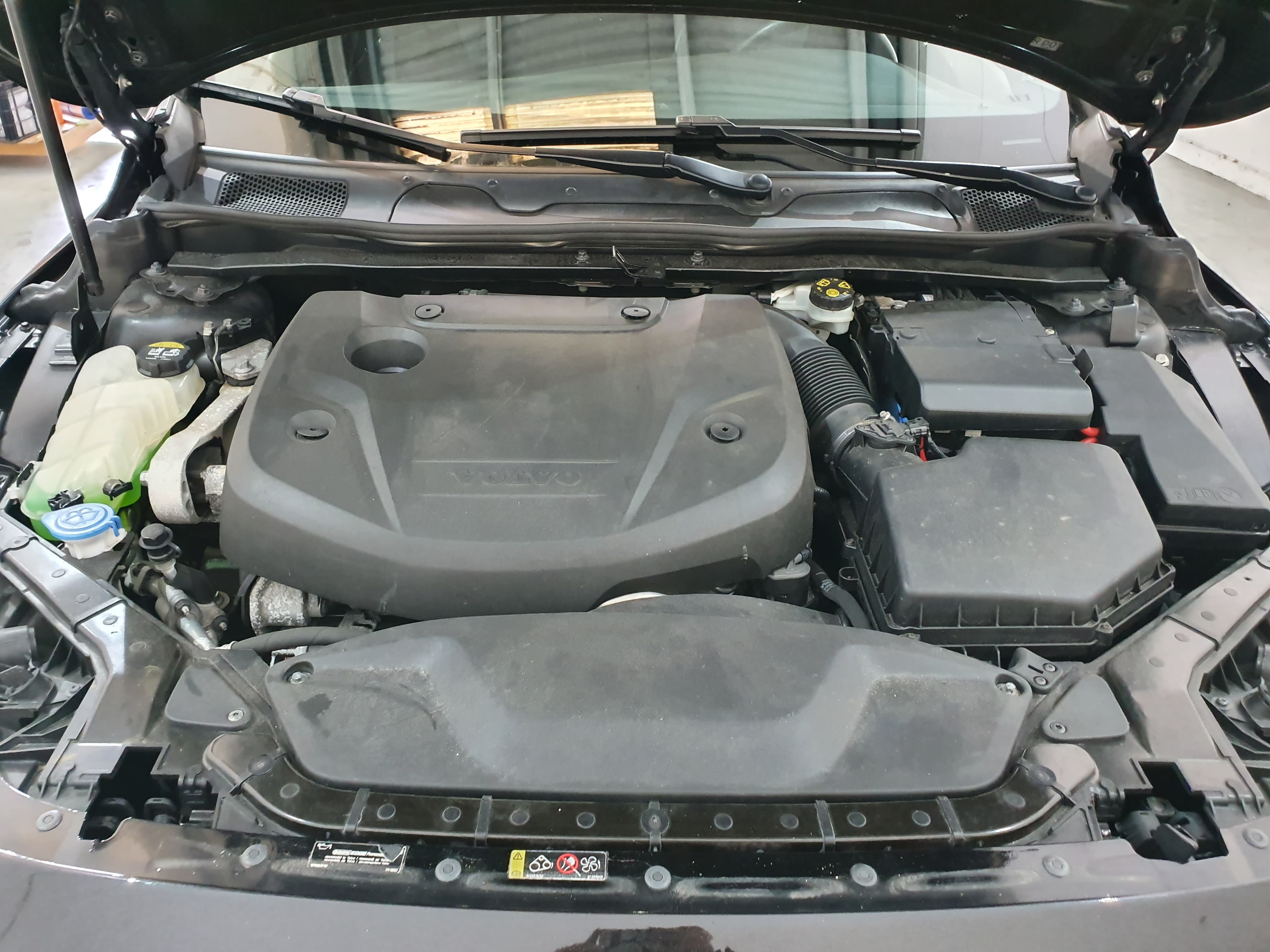 Volvo V40 · Ano 2015 — imagem 11