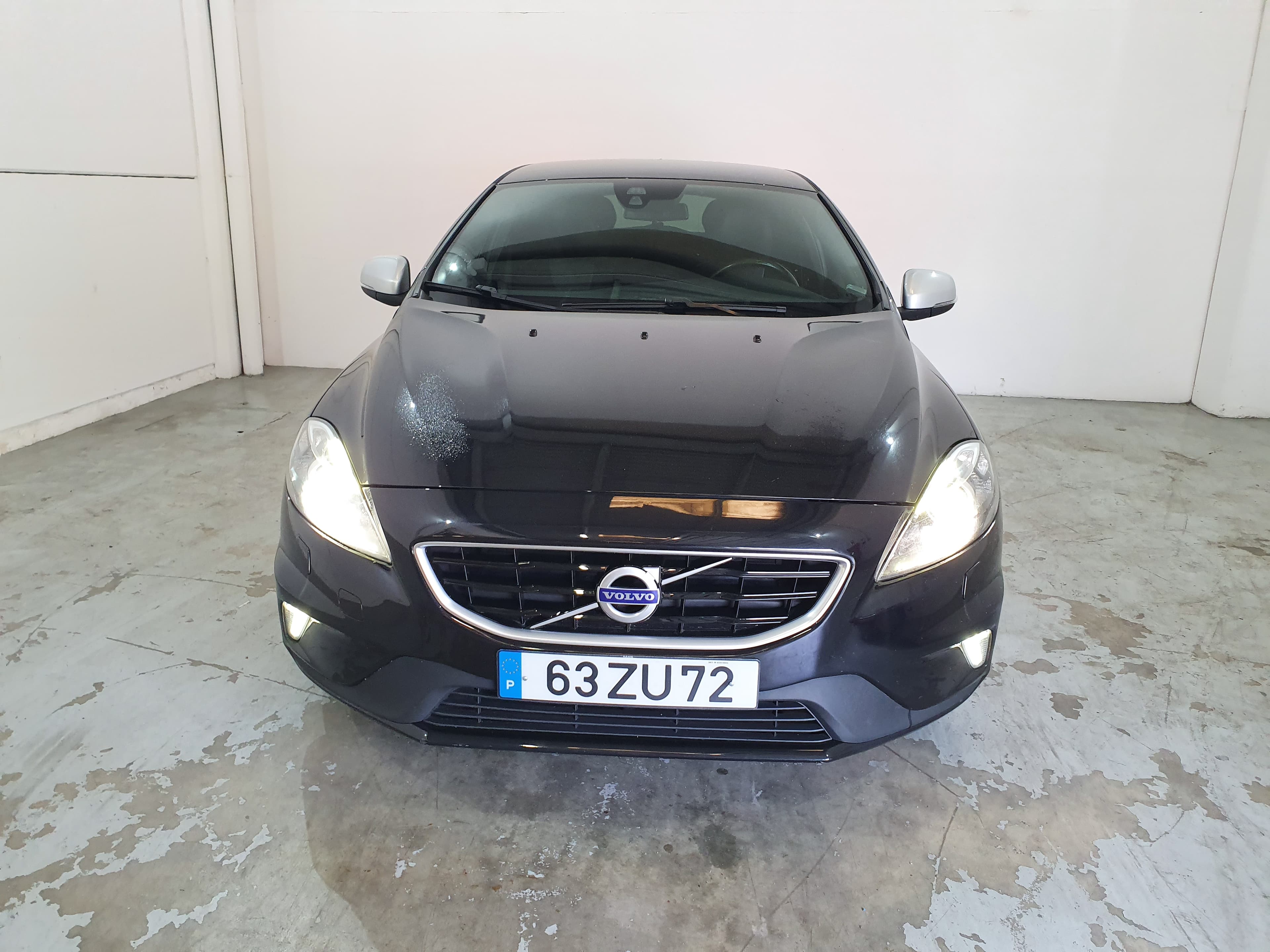 Volvo V40 · Ano 2015 — imagem 2