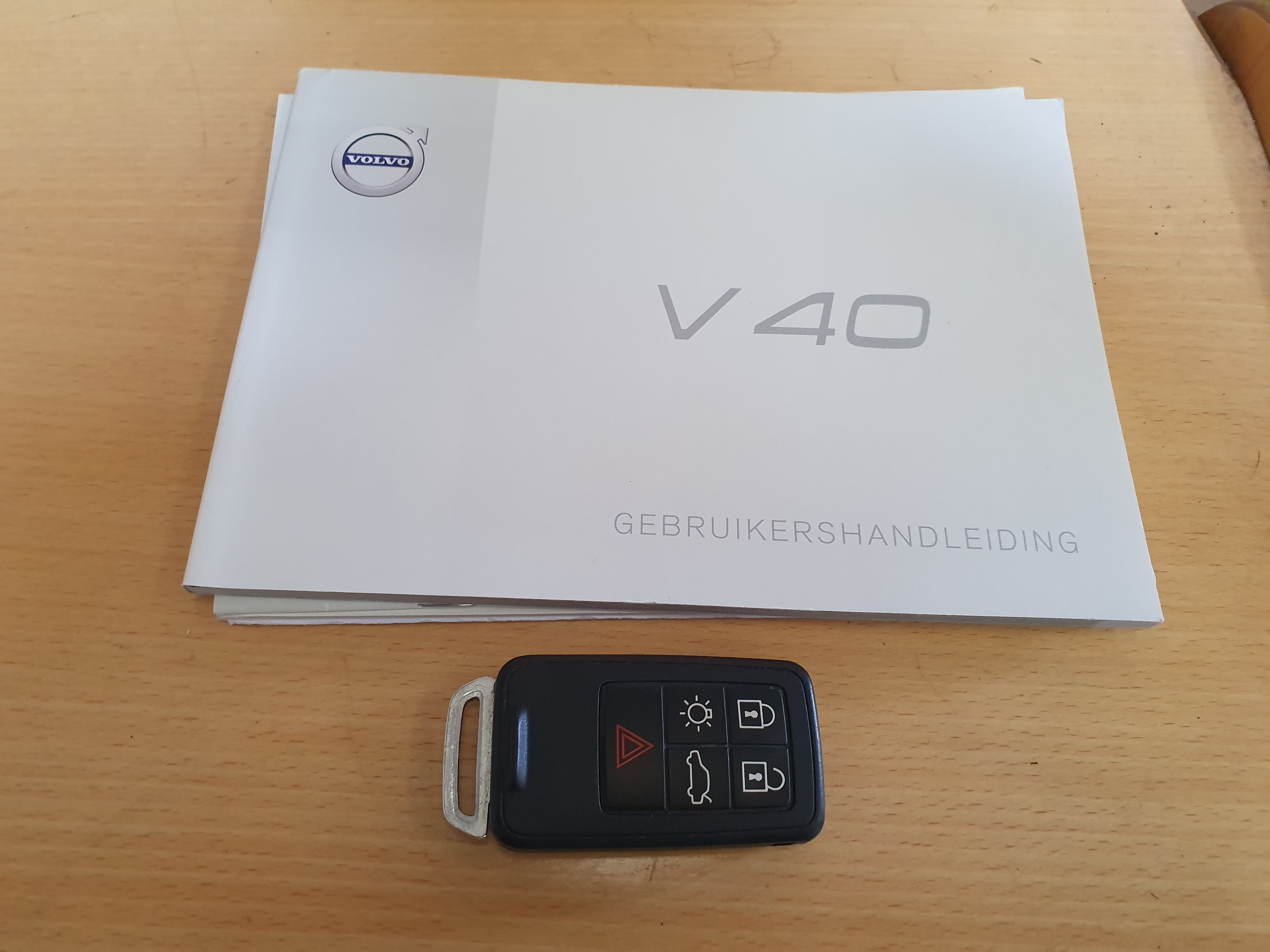 Volvo V40 · Ano 2015 — imagem 35