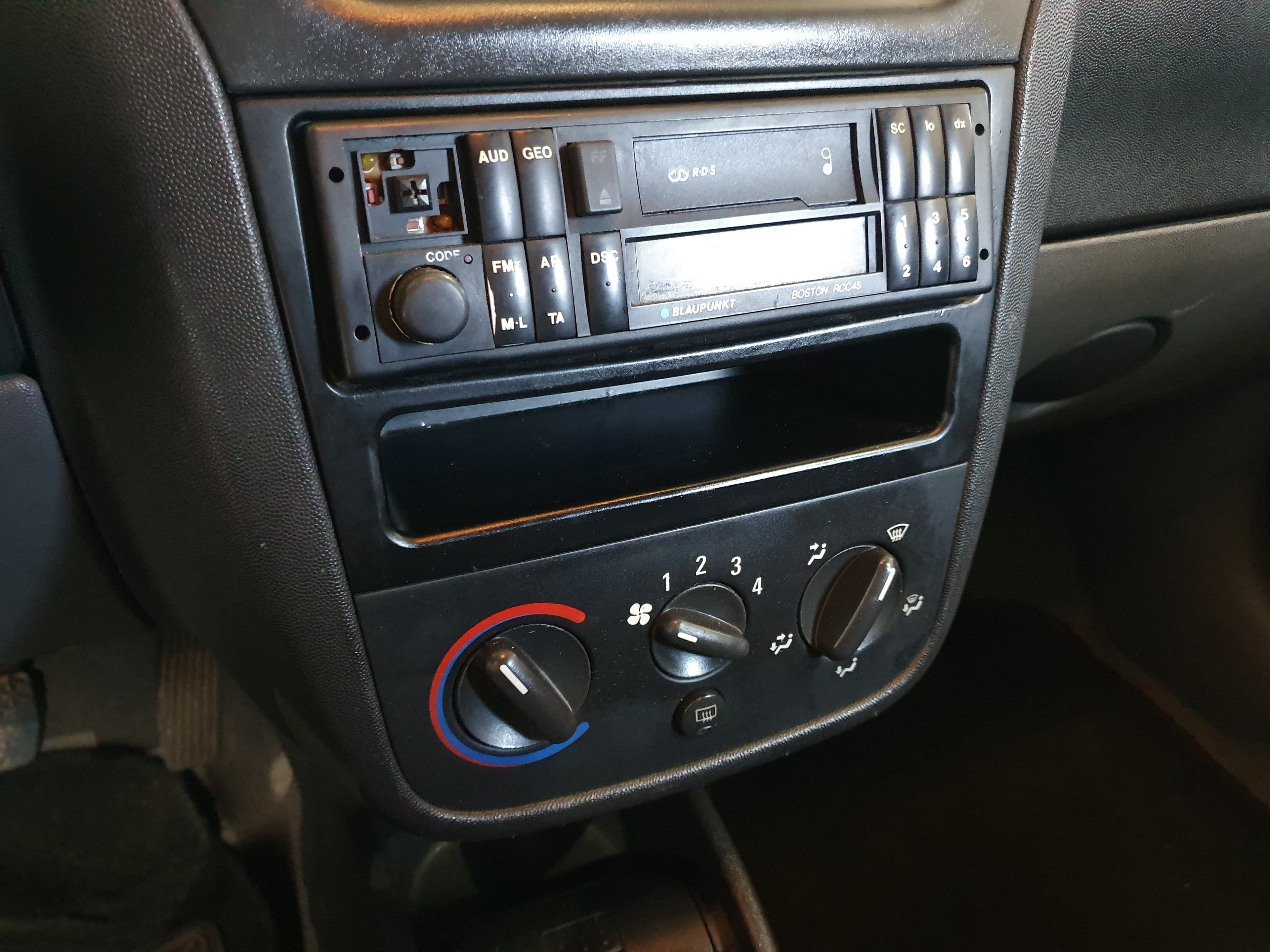 Opel Corsa · Ano 2001 — imagem 36