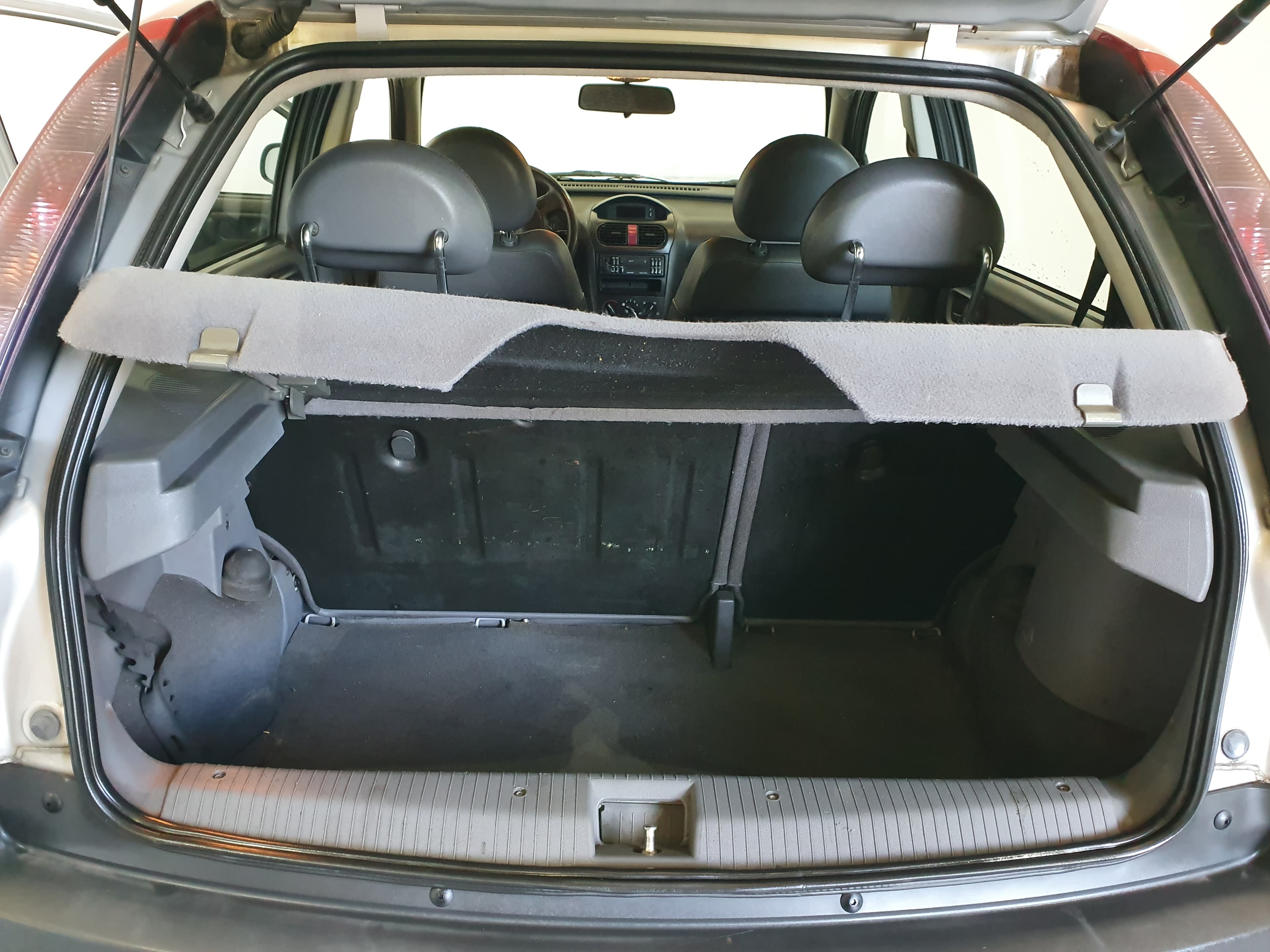 Opel Corsa · Ano 2001 — imagem 7