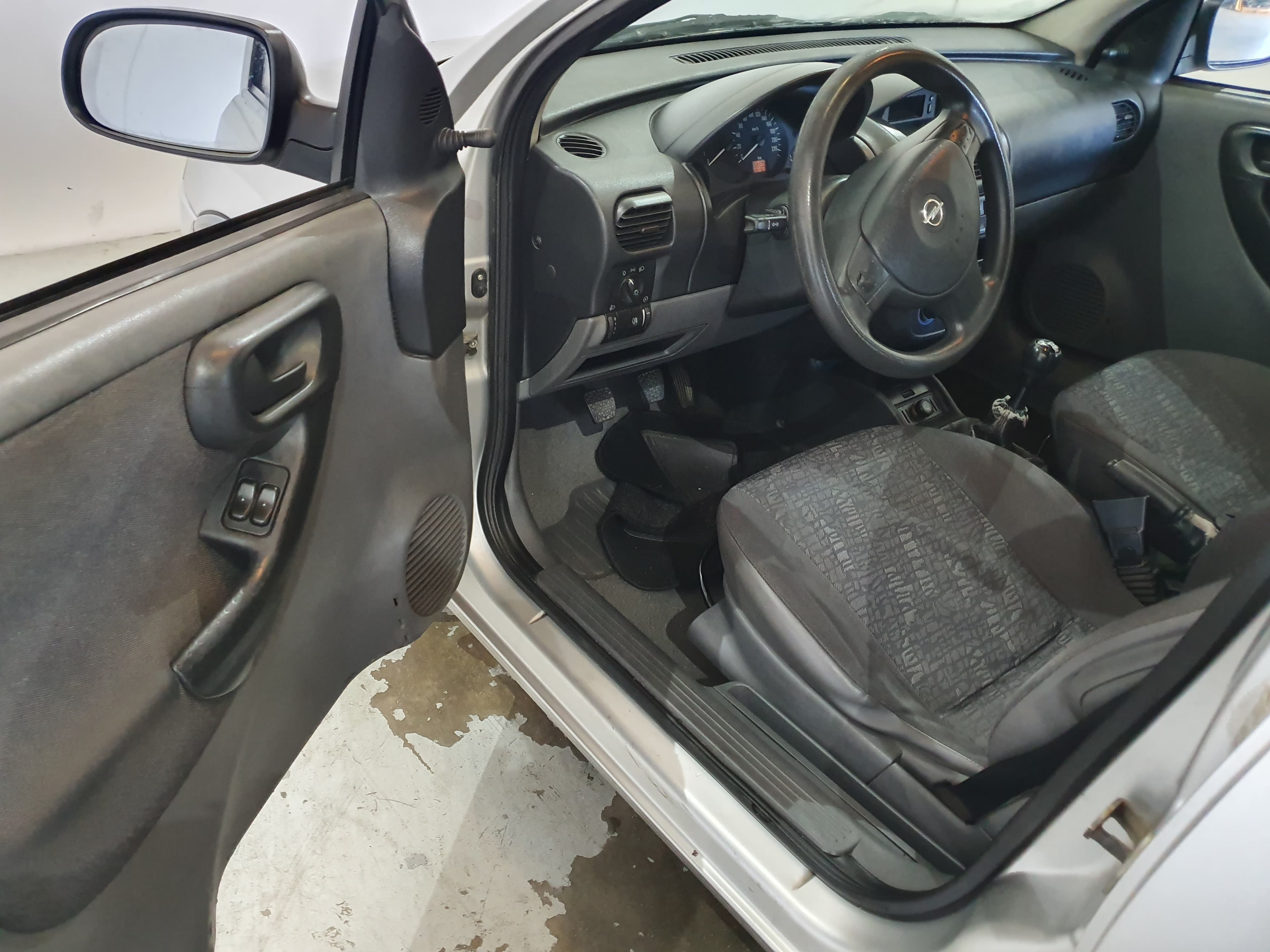 Opel Corsa · Ano 2001 — imagem 19