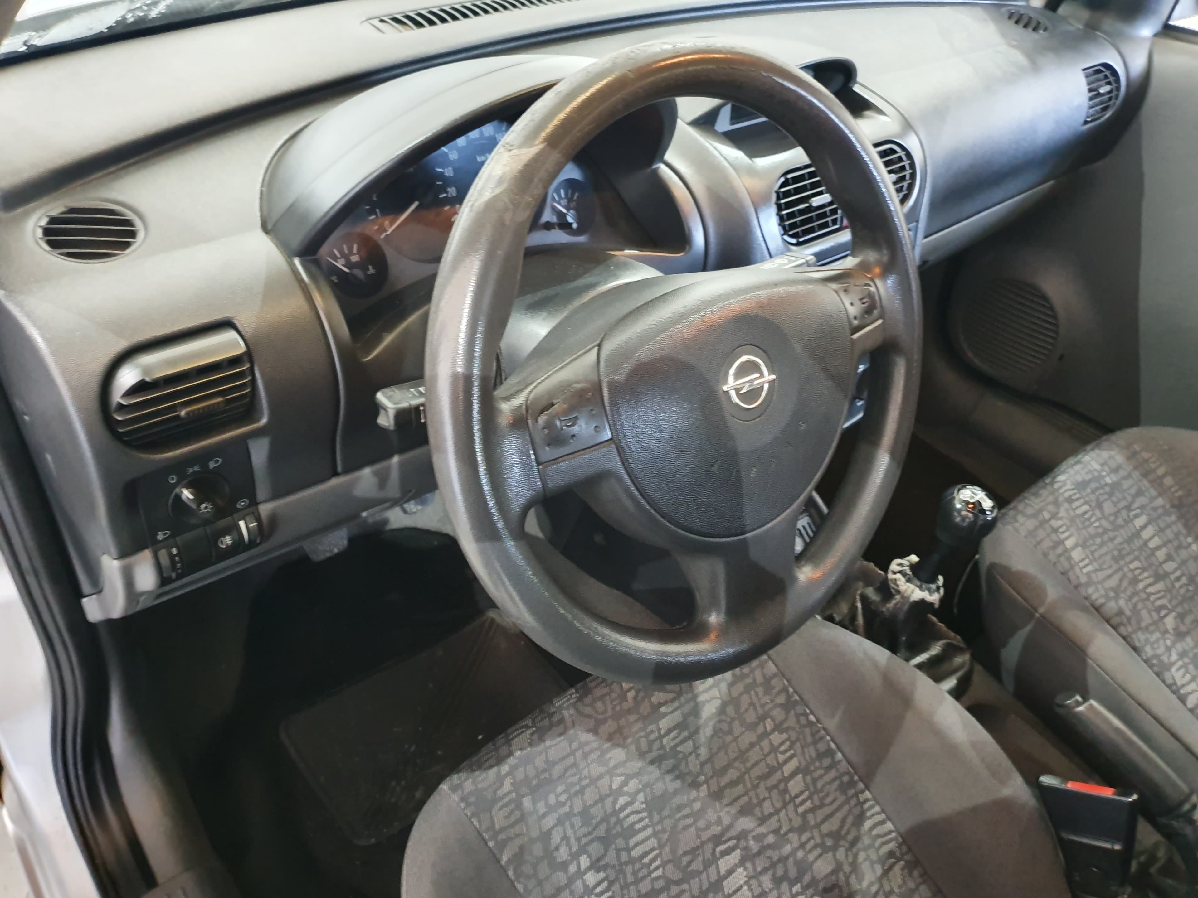 Opel Corsa · Ano 2001 — imagem 31