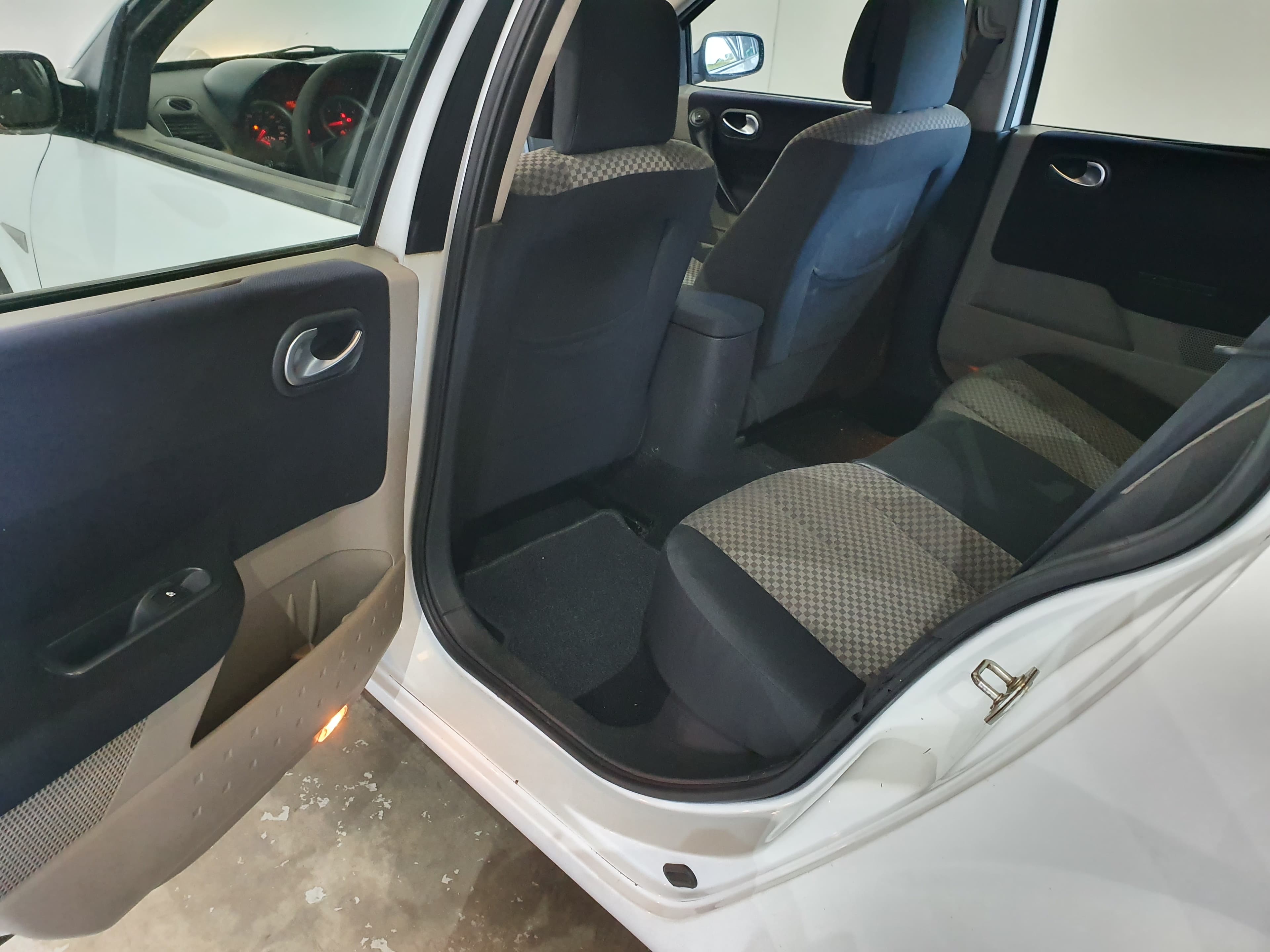 Renault Mégane · Ano 2005 — imagen 34