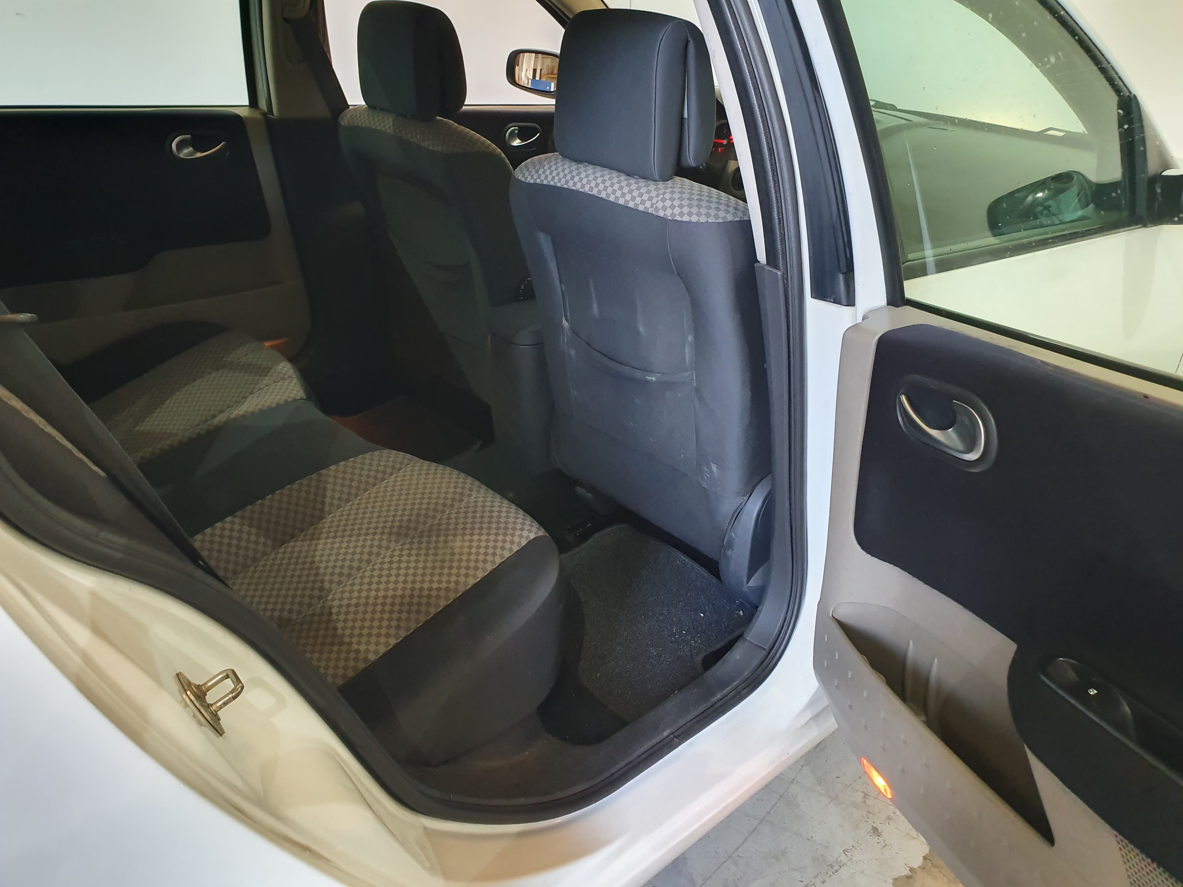 Renault Mégane · Ano 2005 — imagen 26