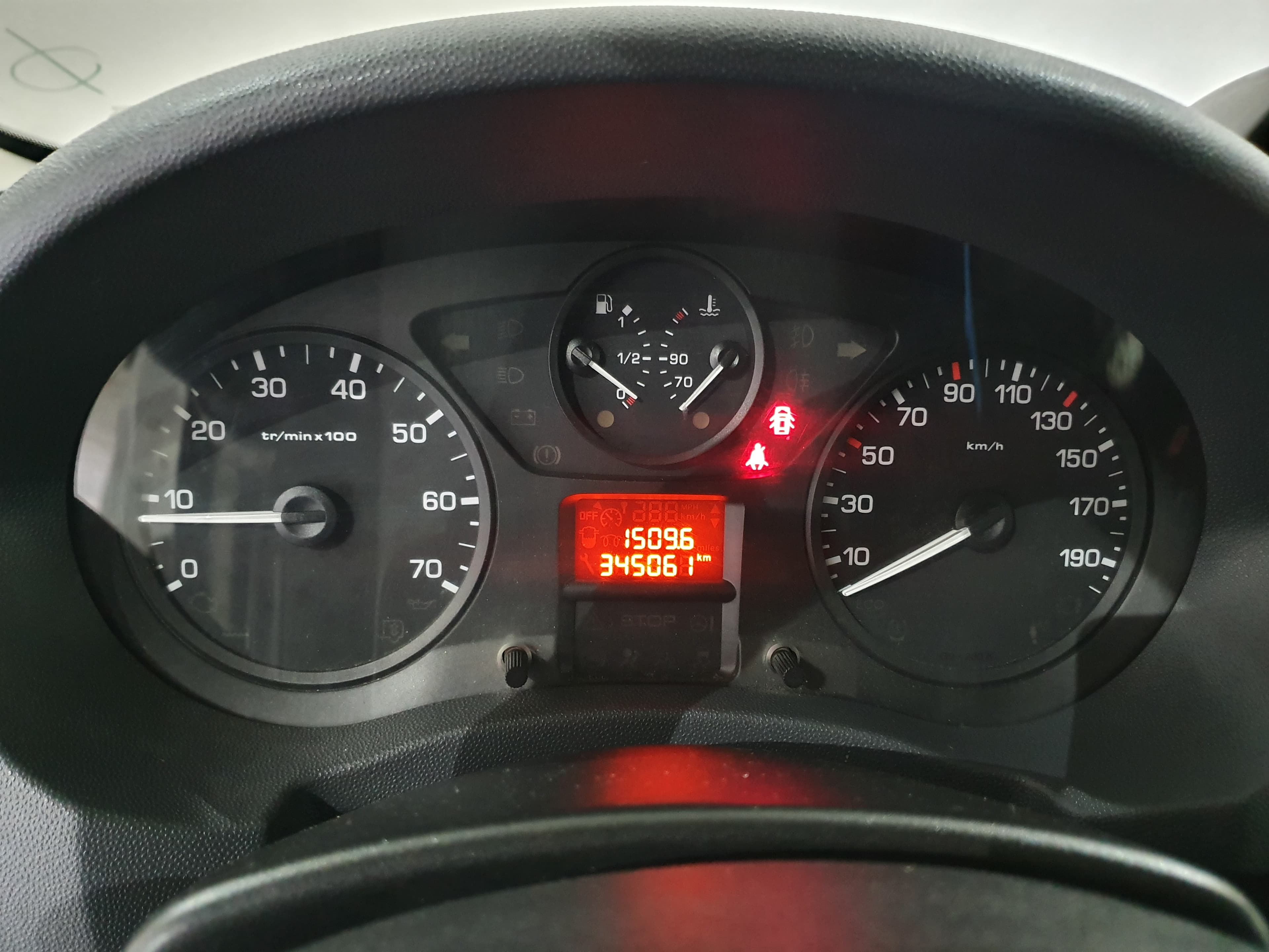 Peugeot Expert · Ano 2014 — imagen 35