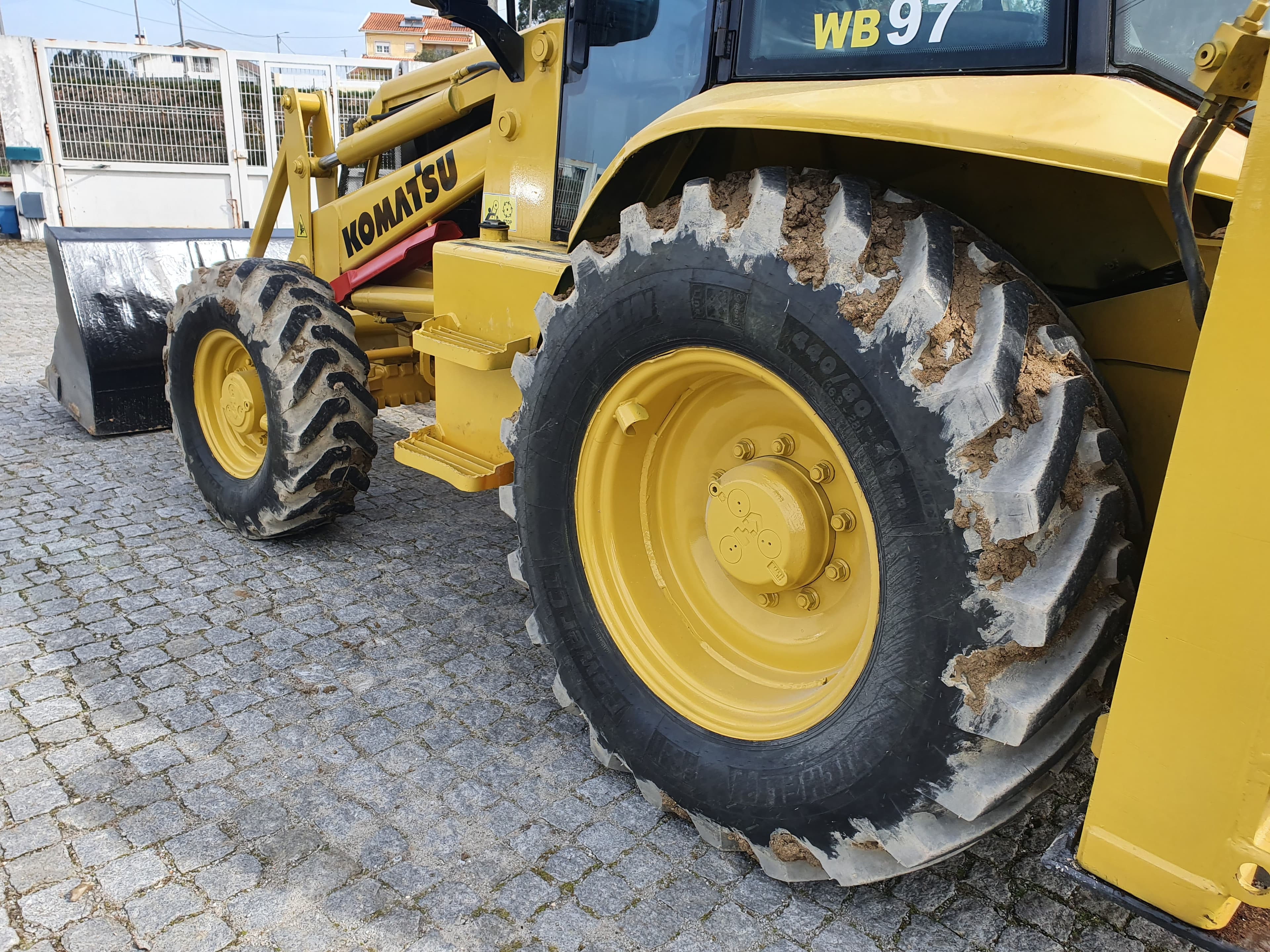 Retroescavadora Komatsu W97R — imagen 10