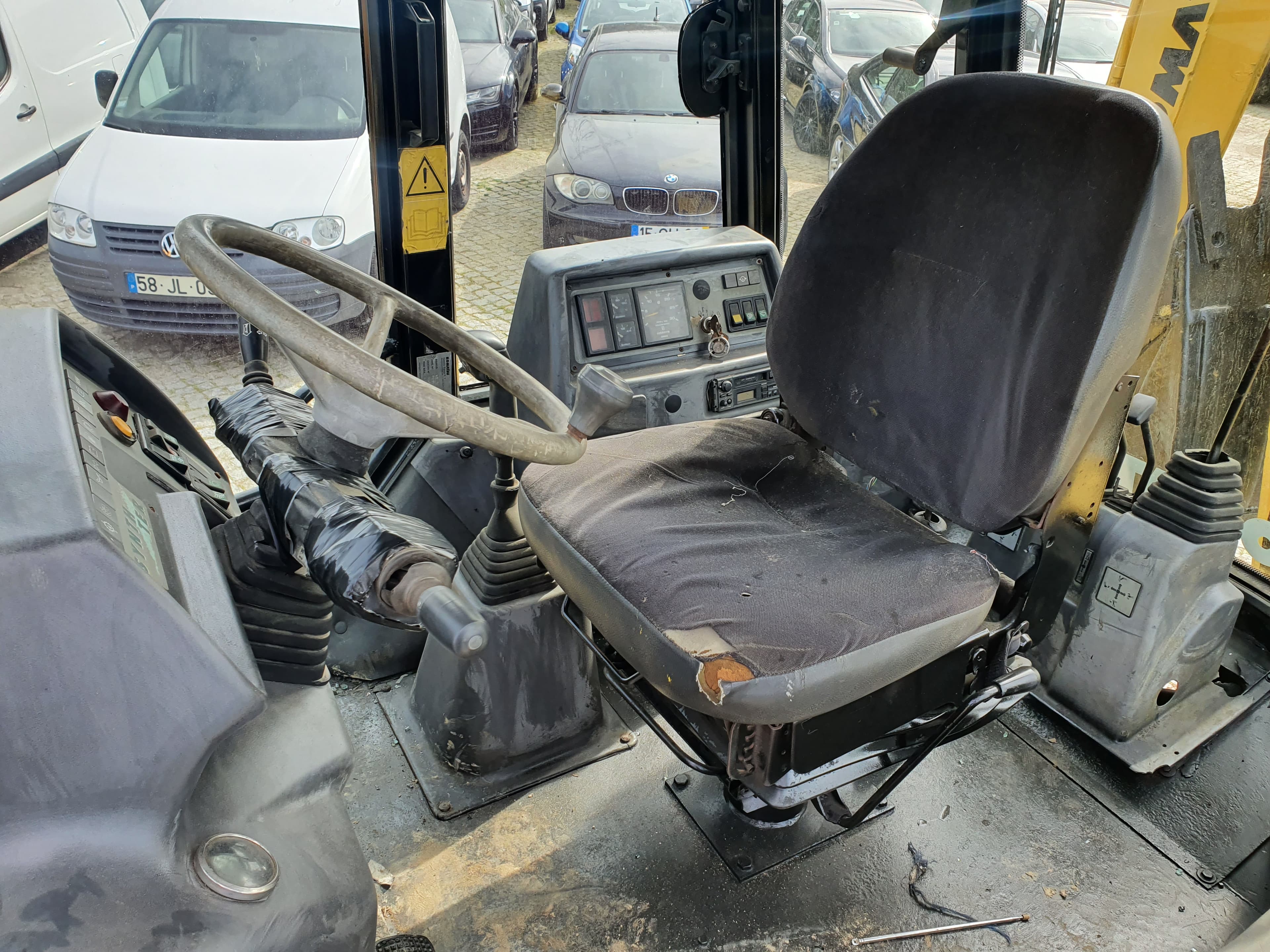 Retroescavadora Komatsu W97R — imagen 11