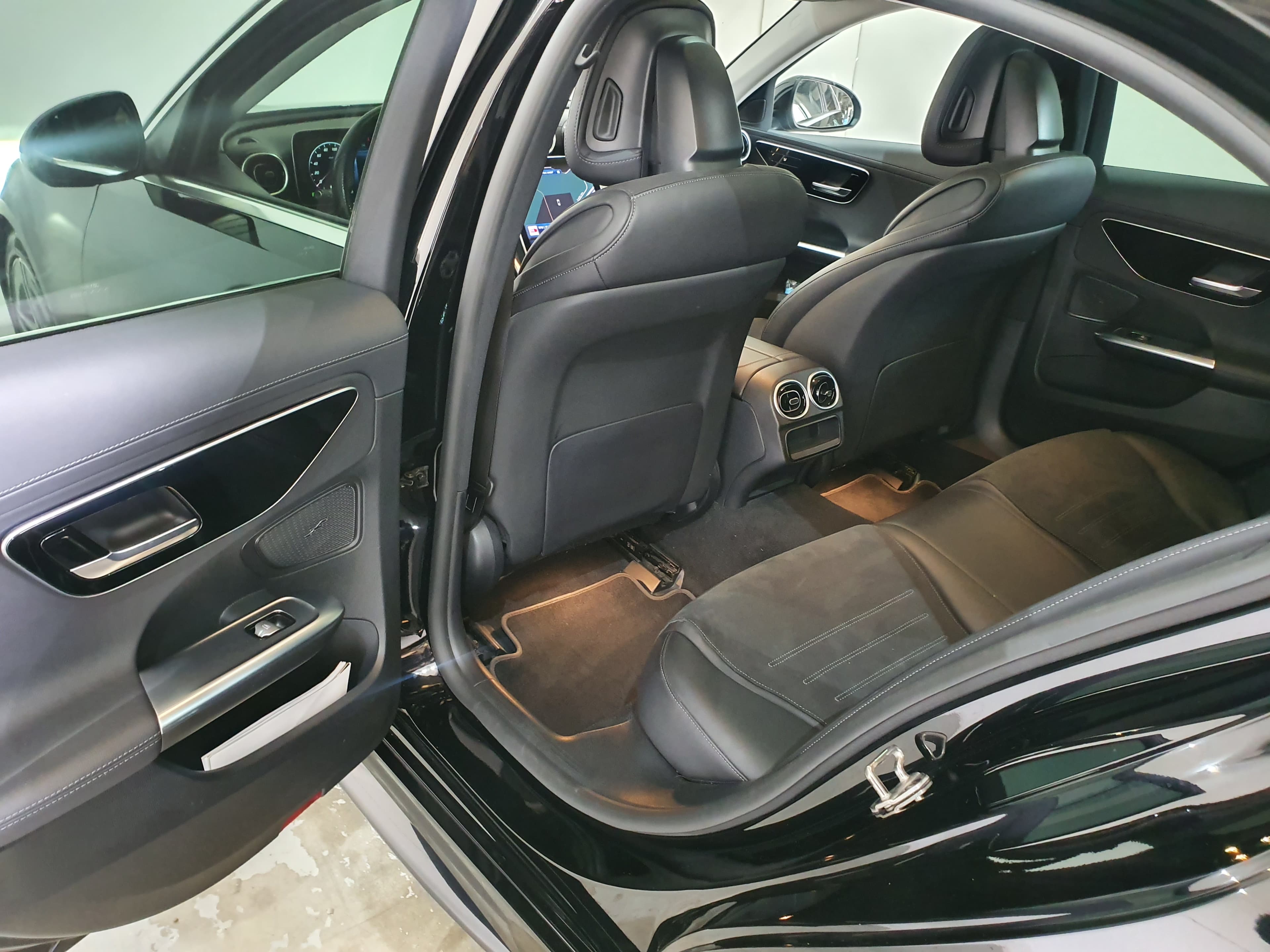 Mercedes-Benz C300 D AMG · Ano 2021 — imagen 25