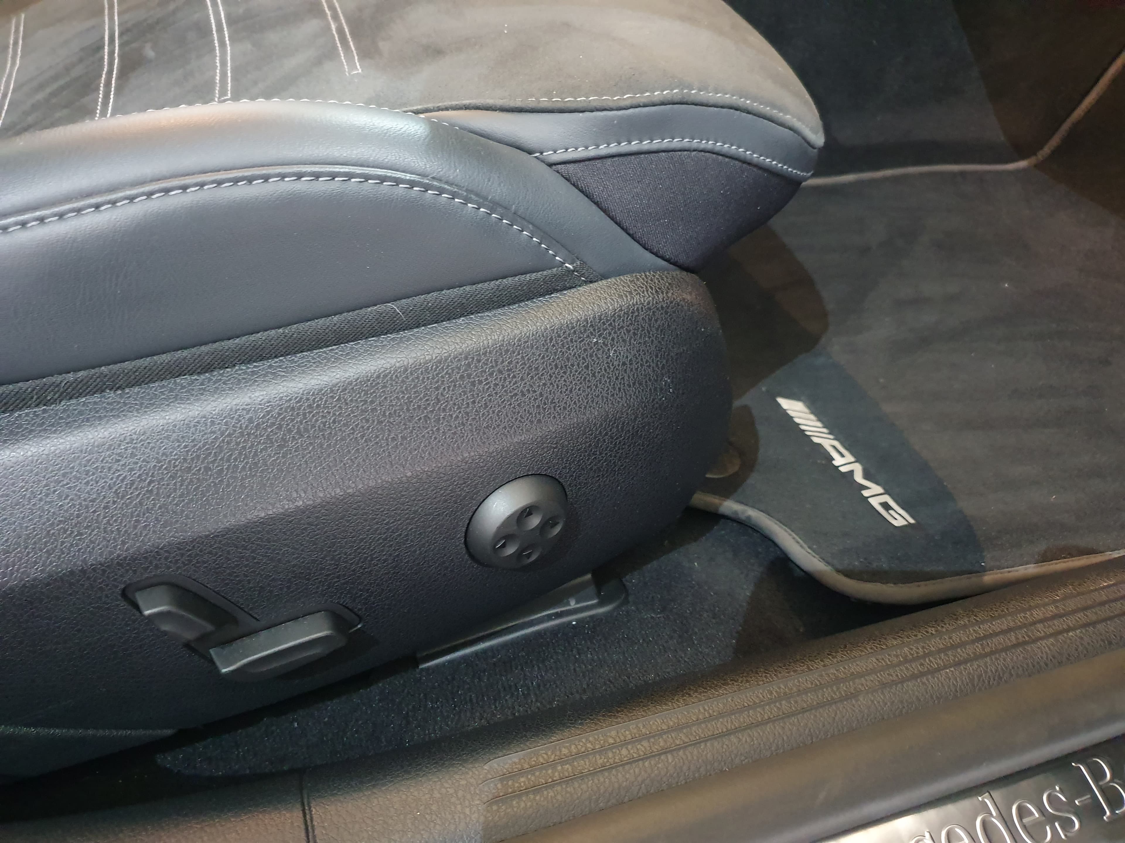 Mercedes-Benz C300 D AMG · Ano 2021 — imagen 47