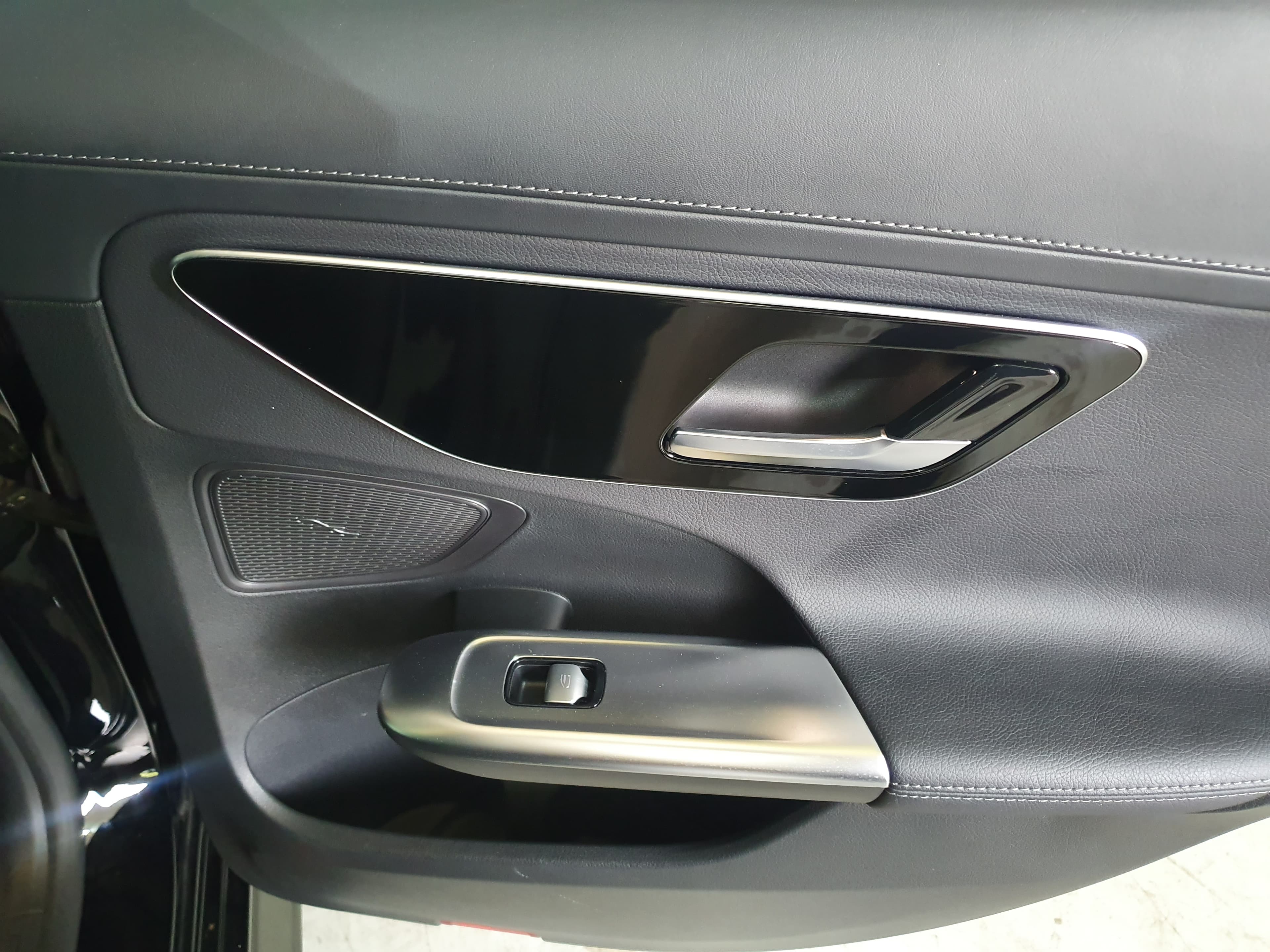 Mercedes-Benz C300 D AMG · Ano 2021 — imagen 20