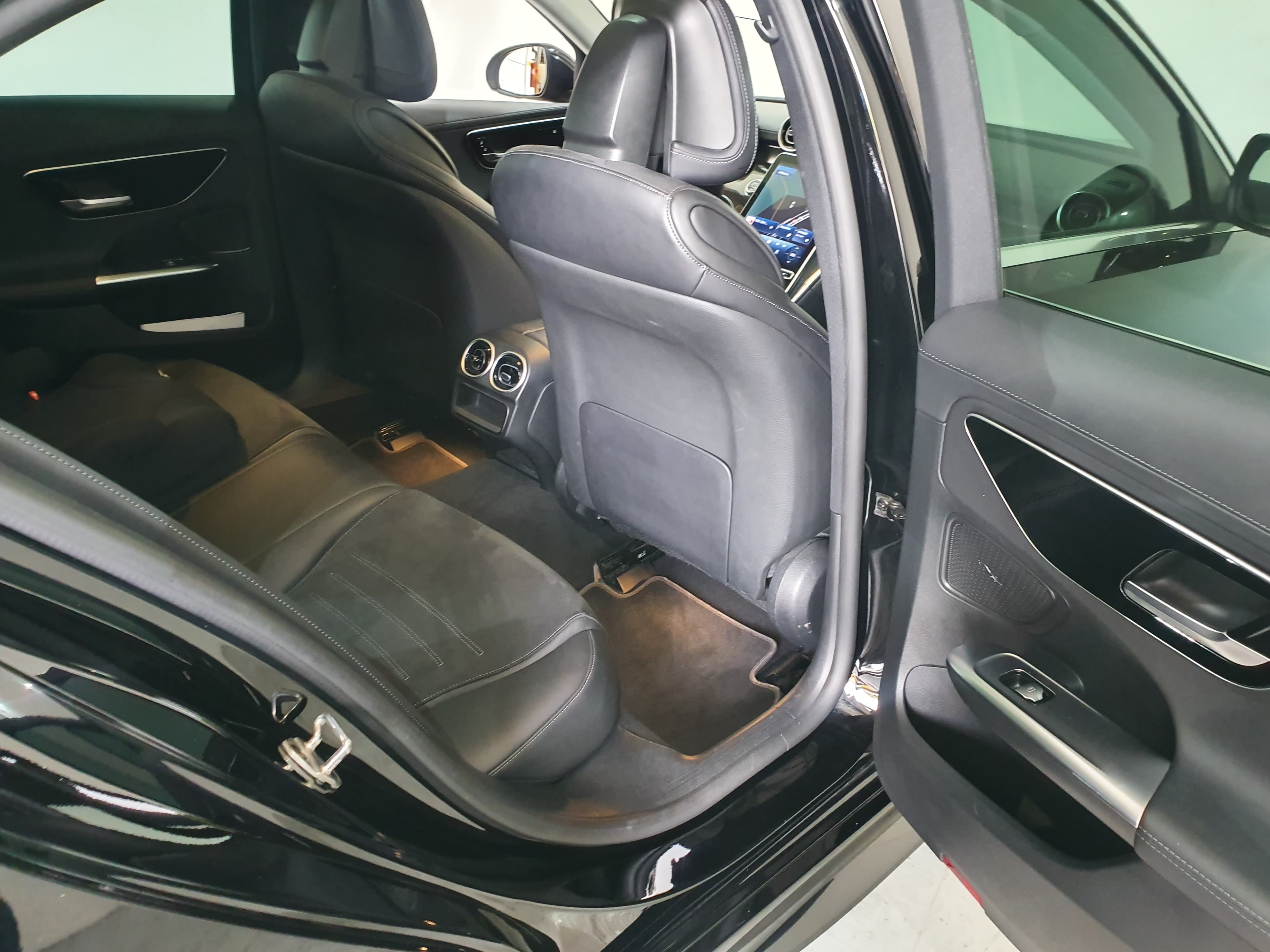 Mercedes-Benz C300 D AMG · Ano 2021 — imagen 19