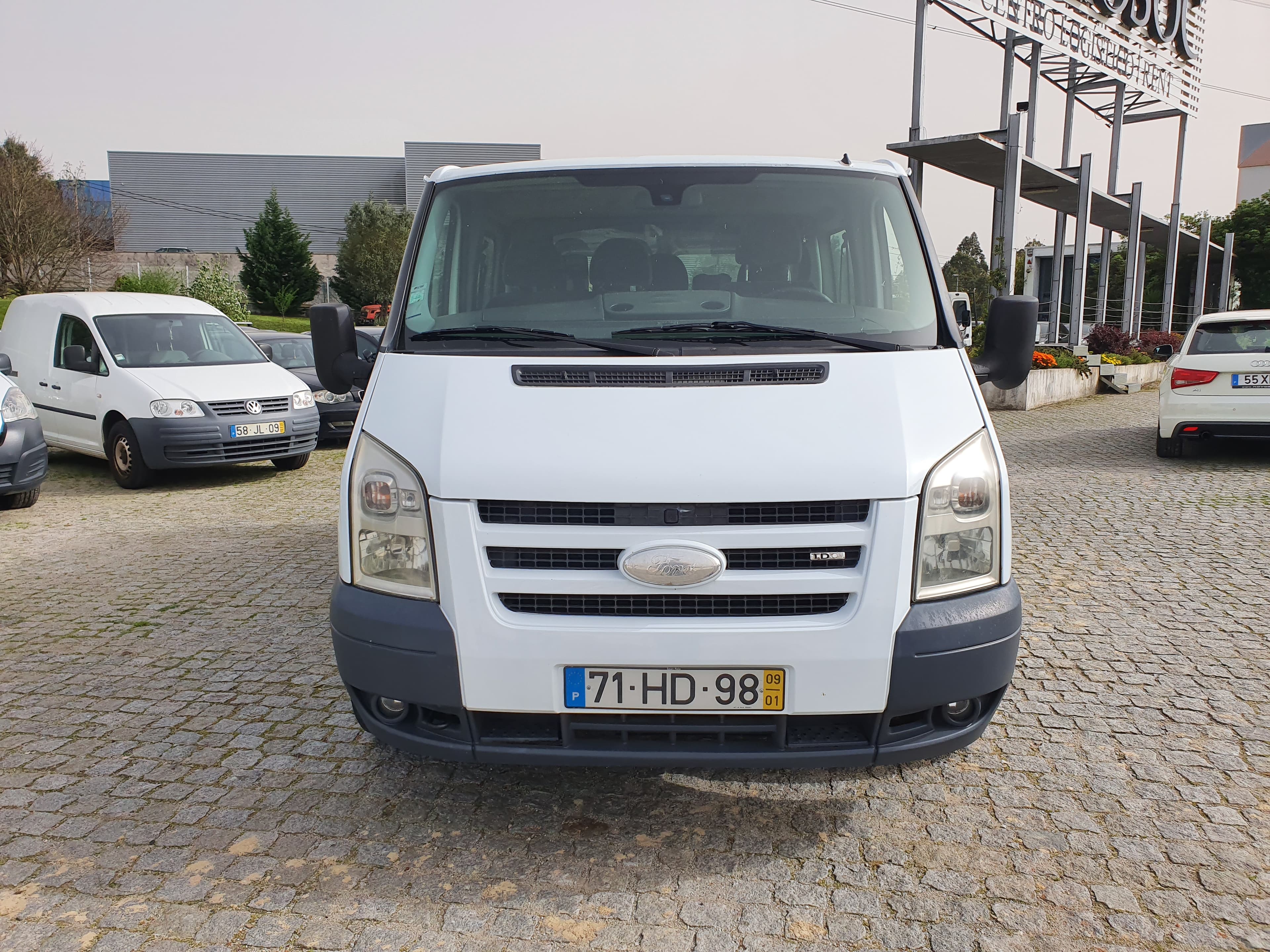 Ford Transit · Ano 2009 — image 3