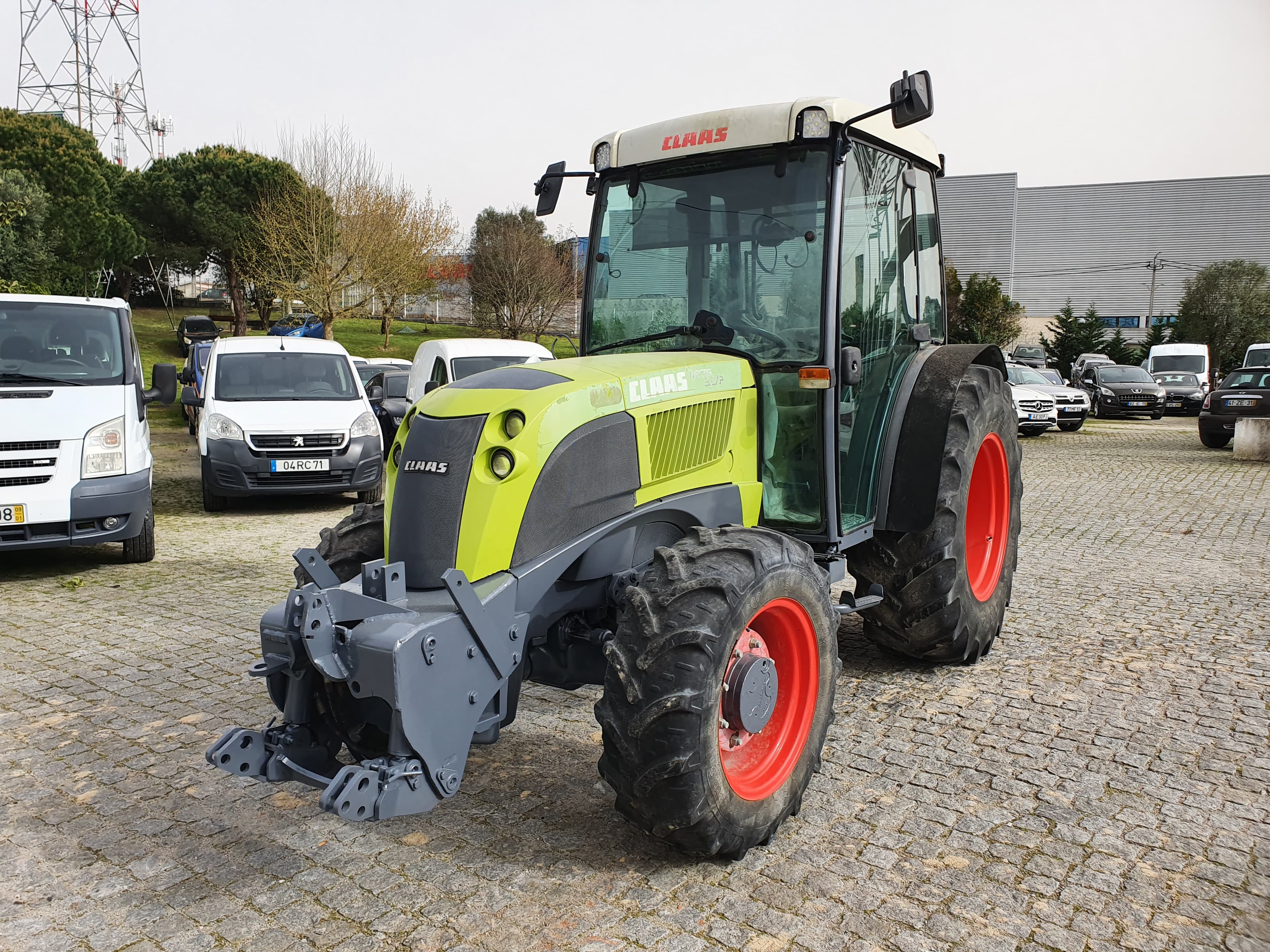 Claas Nectis 267F · Ano 2009 — imagen 2
