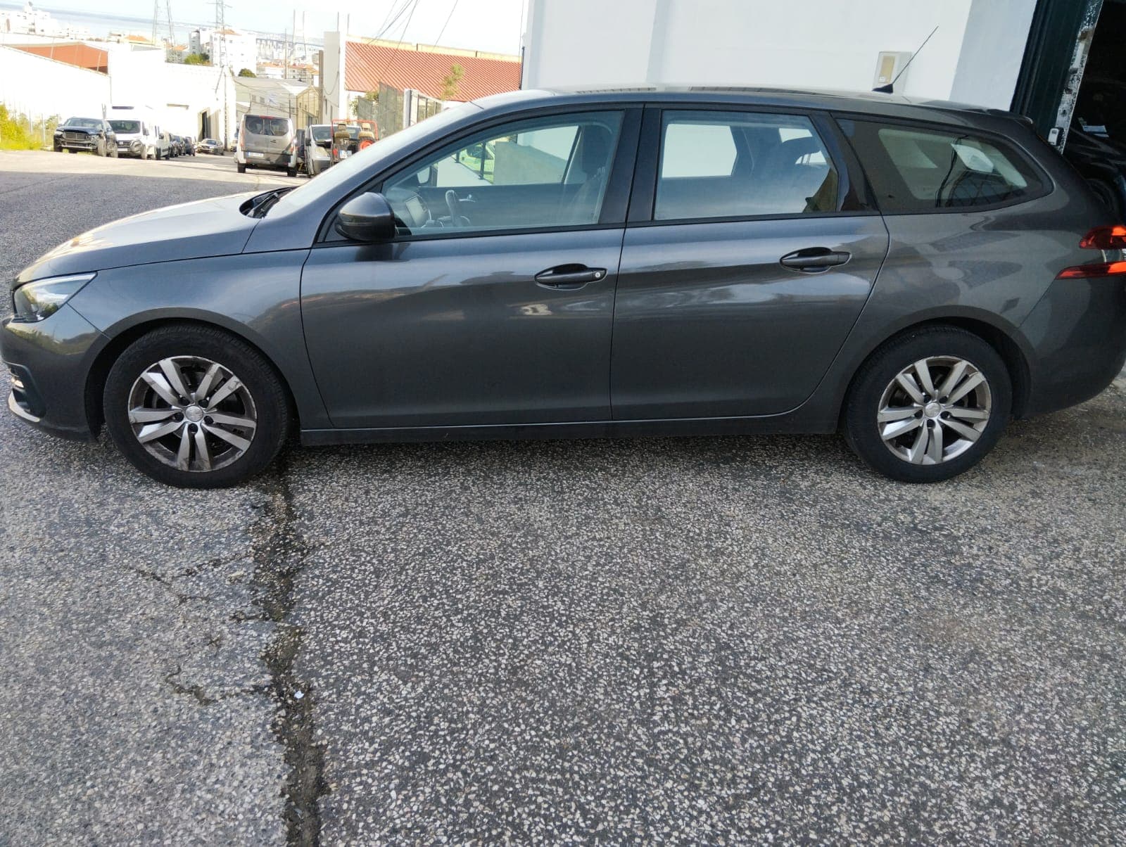 Peugeot 308 · Year 2018 — image 5