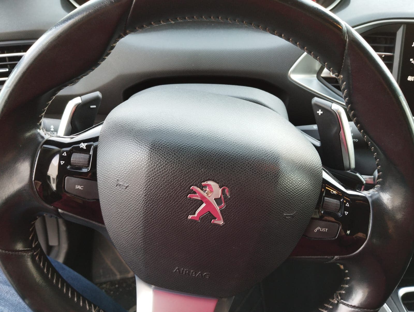 Peugeot 308 · Year 2018 — image 15